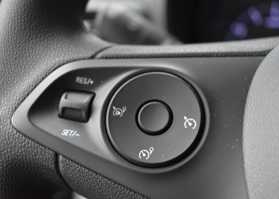OPEL Combo Cargo 1.2 start/stop-image-9