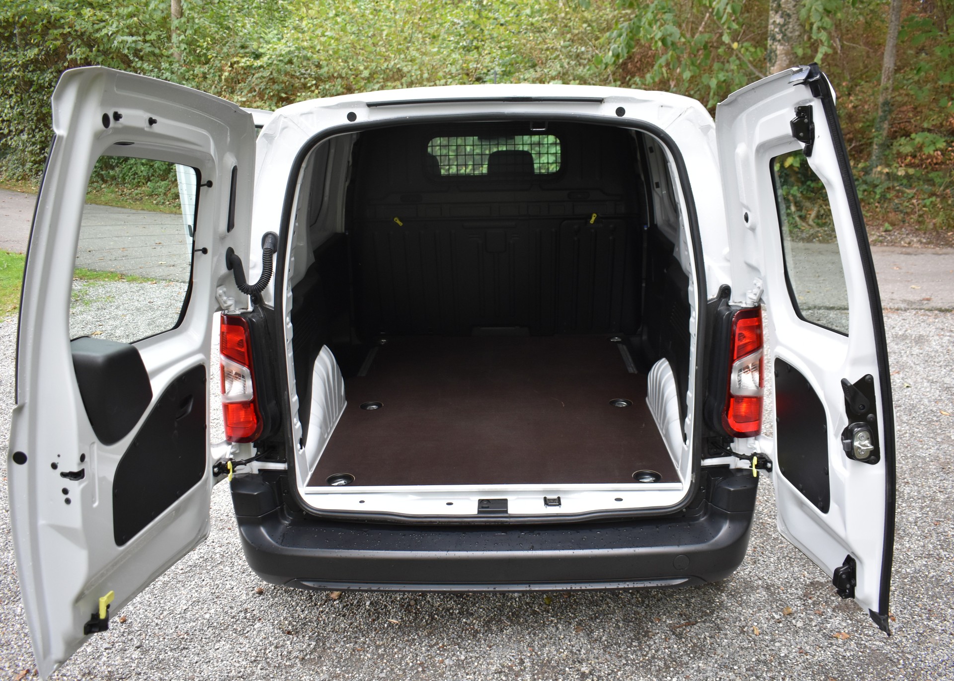 OPEL Combo Cargo 1.2 start/stop-image-14
