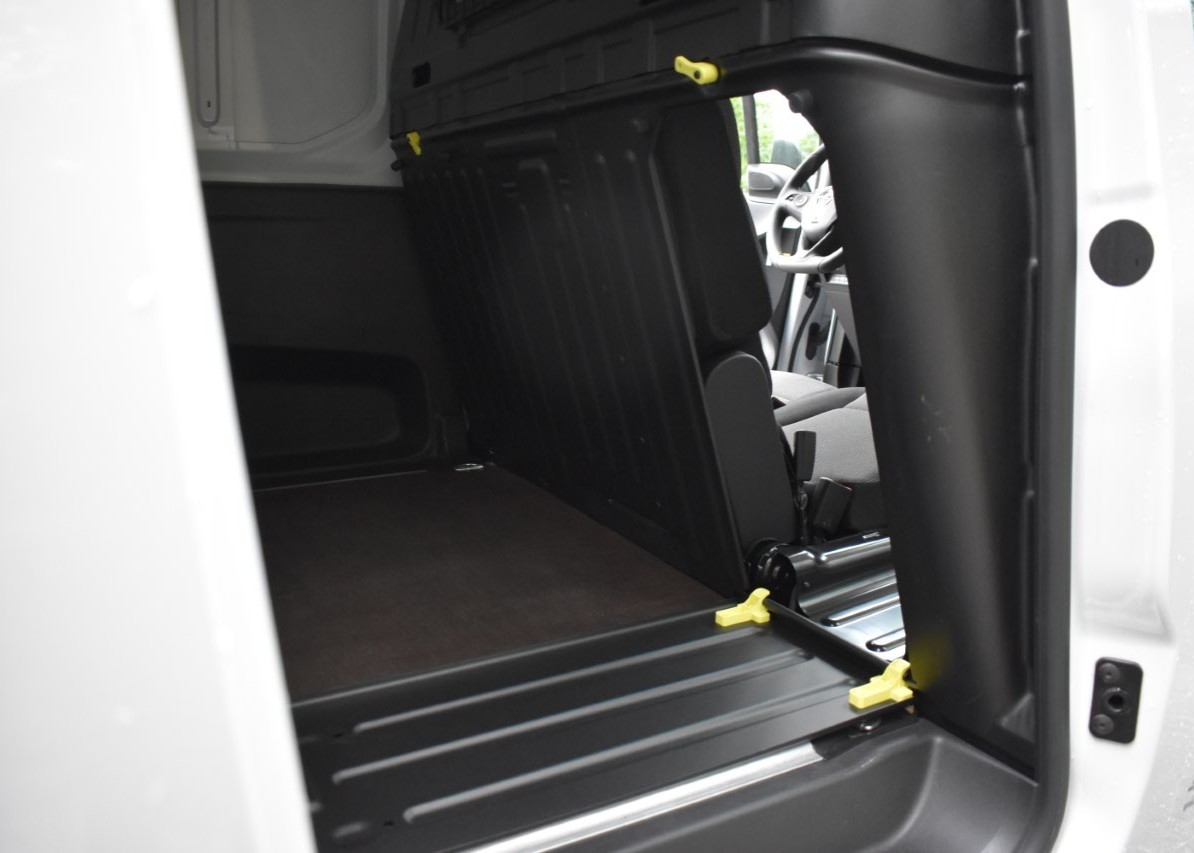 OPEL Combo Cargo 1.2 start/stop-image-17