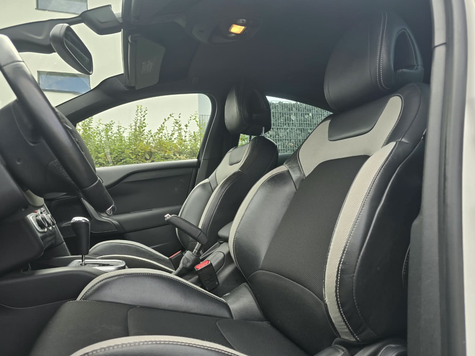 DS AUTOMOBILES DS4 1.6 THP SO Chic Automatic-image-5