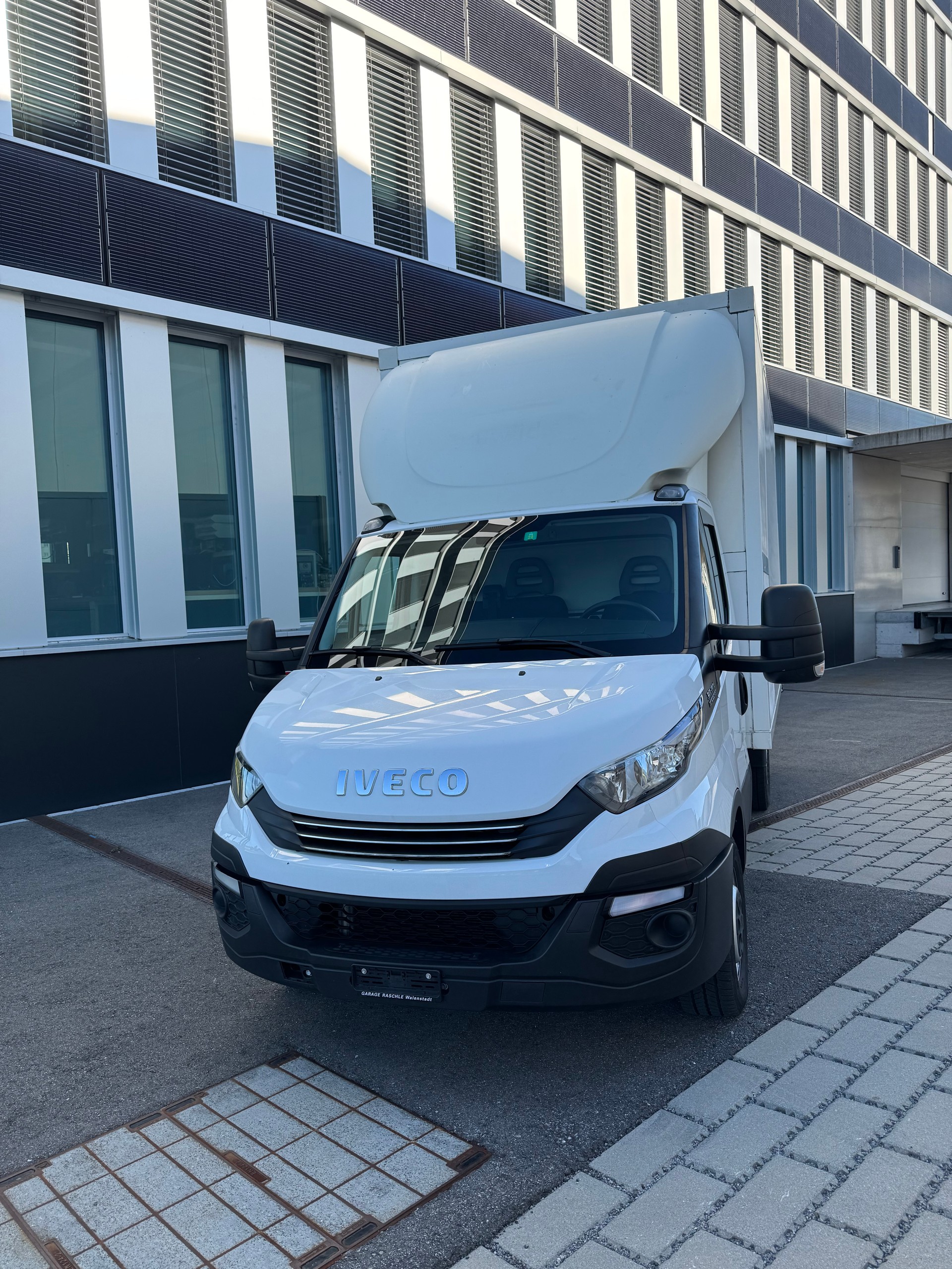 IVECO 33 S 14 A8-image-0