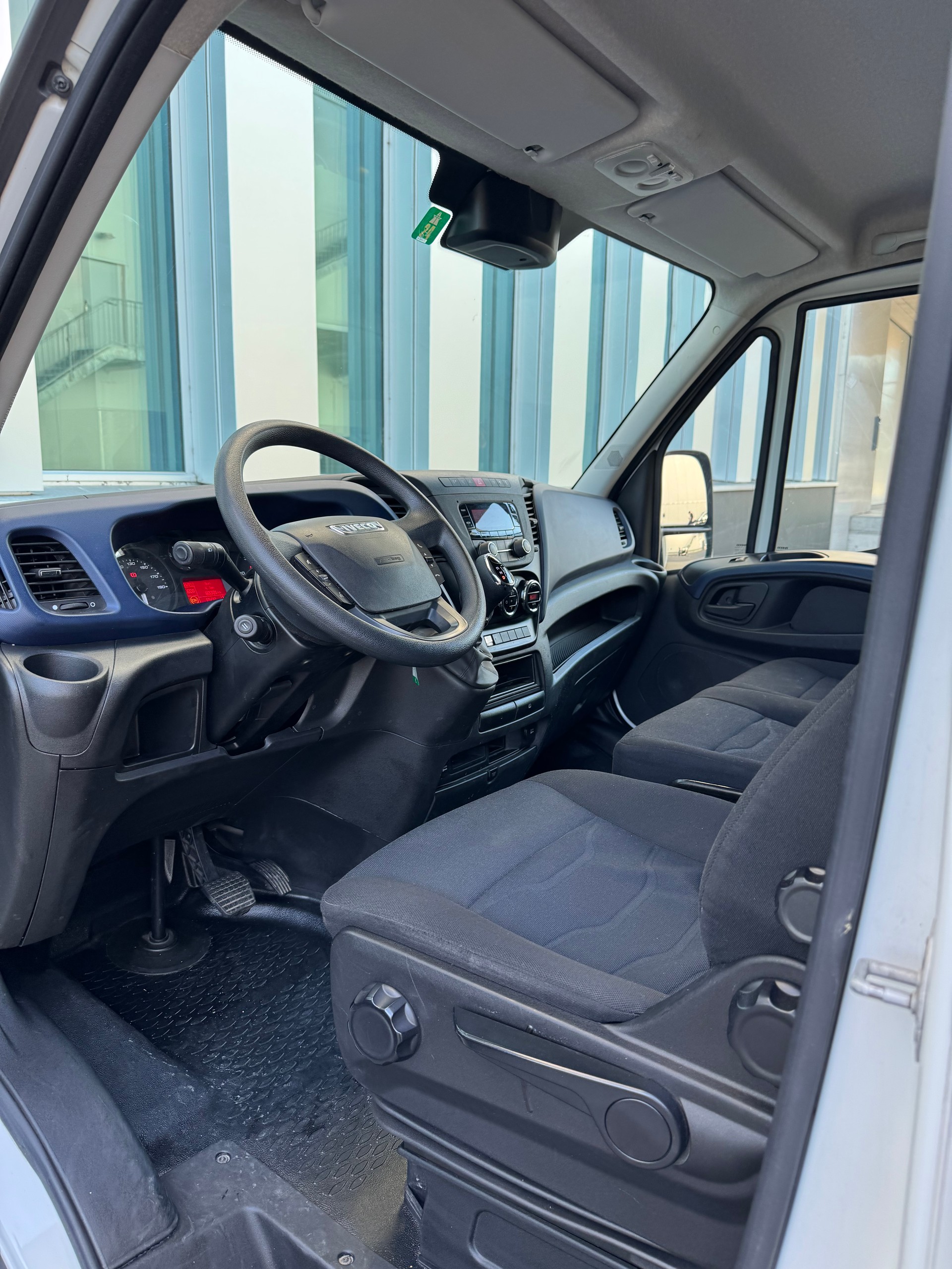 IVECO 33 S 14 A8-image-6