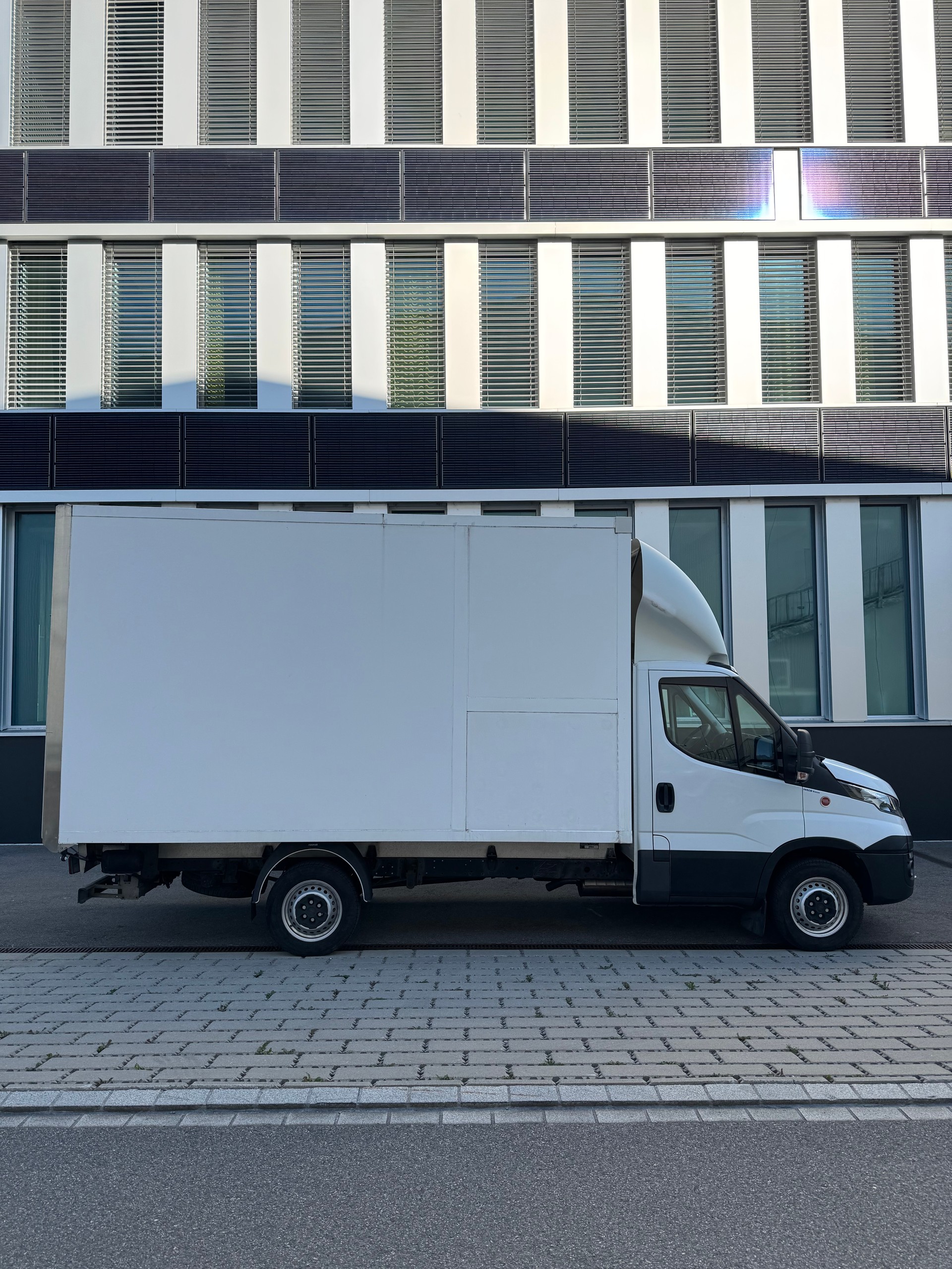 IVECO 33 S 14 A8-image-2