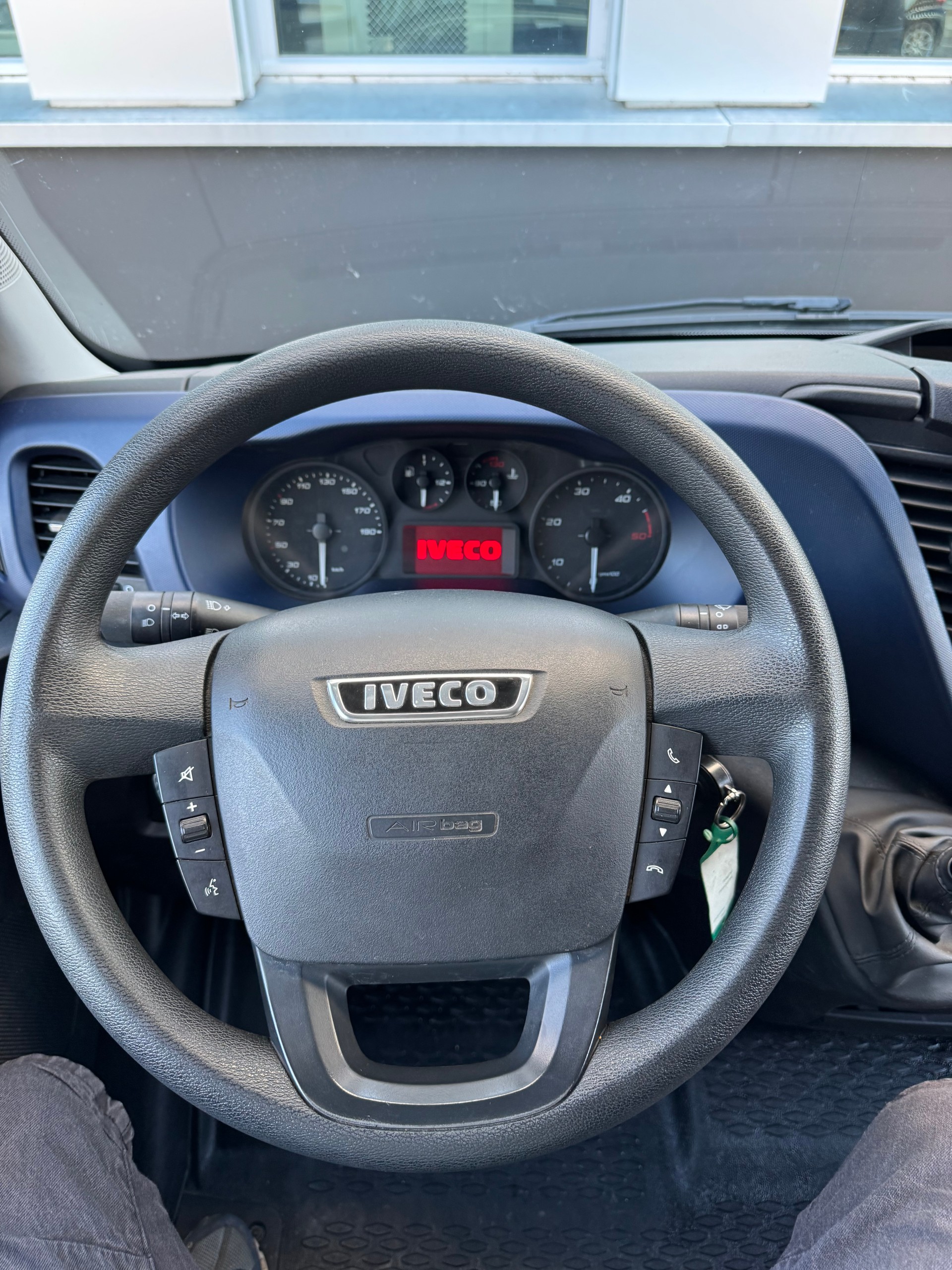 IVECO 33 S 14 A8-image-12