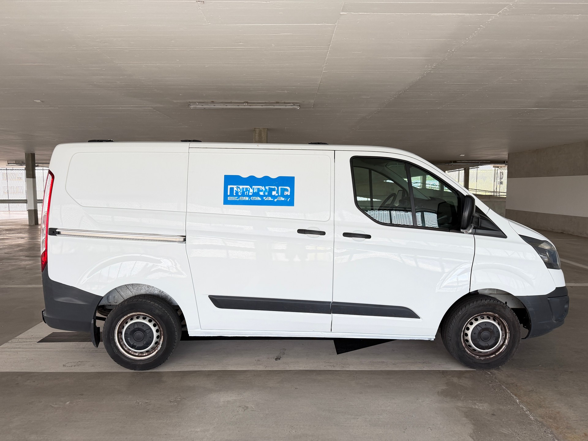 FORD Transit Custom Van 270 L1H1 Expertise 17/09/2026 - 93.000 Kilometres-image-1