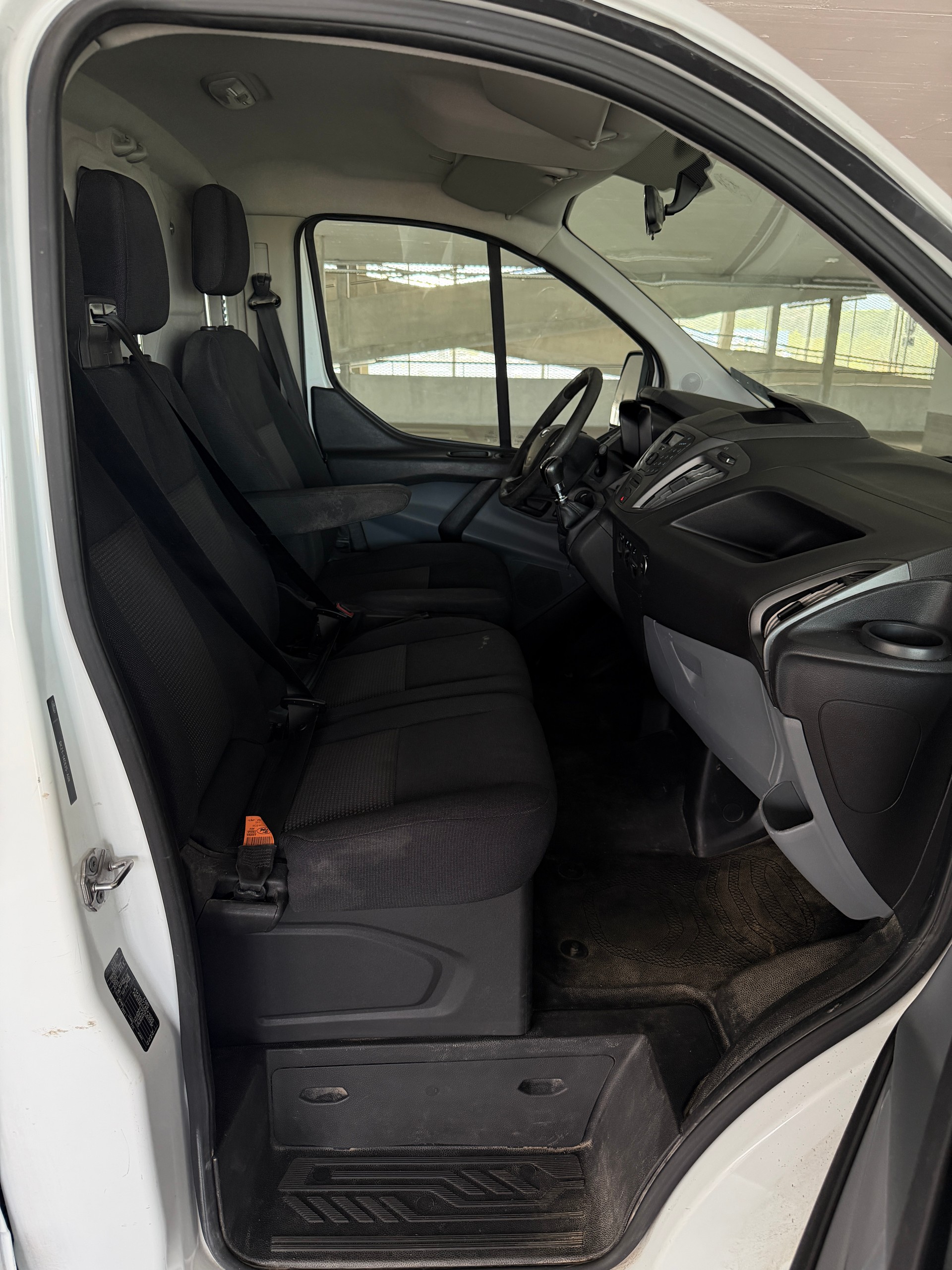 FORD Transit Custom Van 270 L1H1 Expertise 17/09/2026 - 93.000 Kilometres-image-12