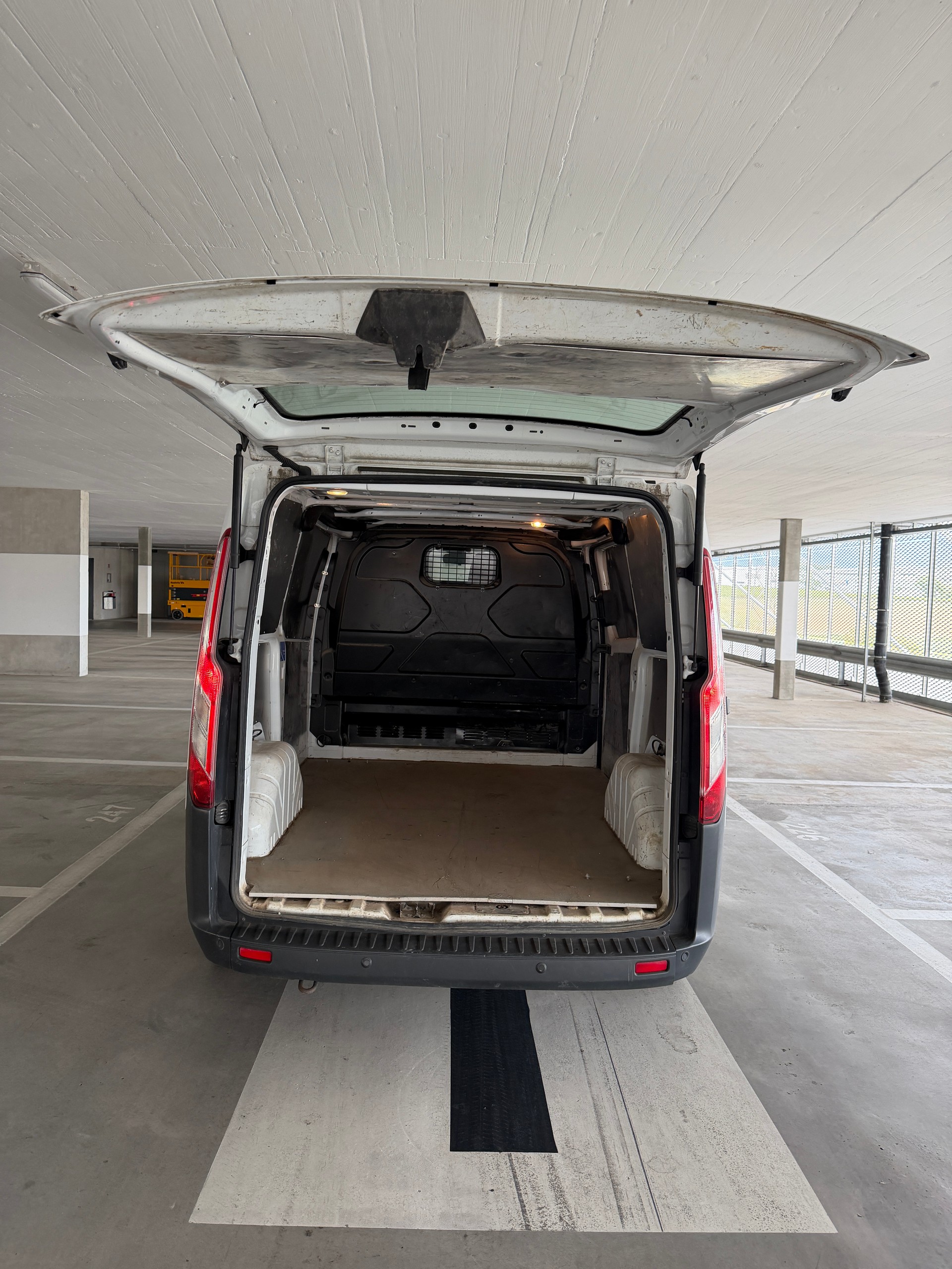FORD Transit Custom Van 270 L1H1 Expertise 17/09/2026 - 93.000 Kilometres-image-9