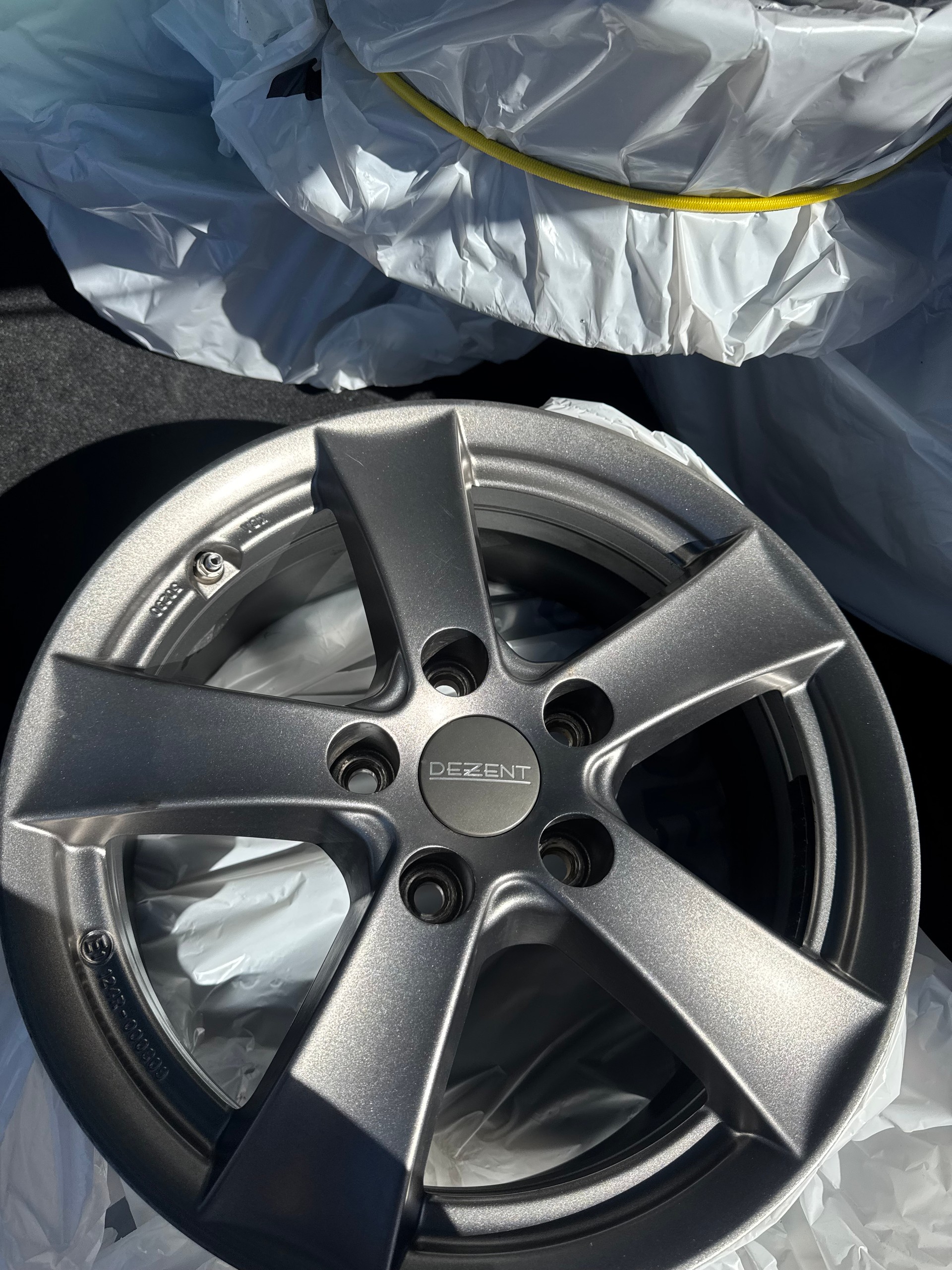 HYUNDAI Tucson 1.6 CRDI Amplia DCT-image-16