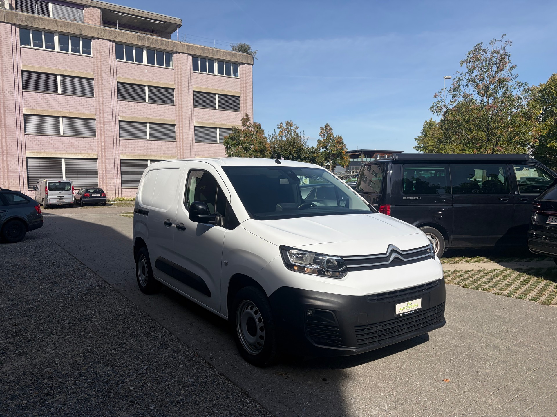 CITROEN Berlingo Van 1.5 Blue HDi 130 s/s Club EAT8 1000kg-image-2