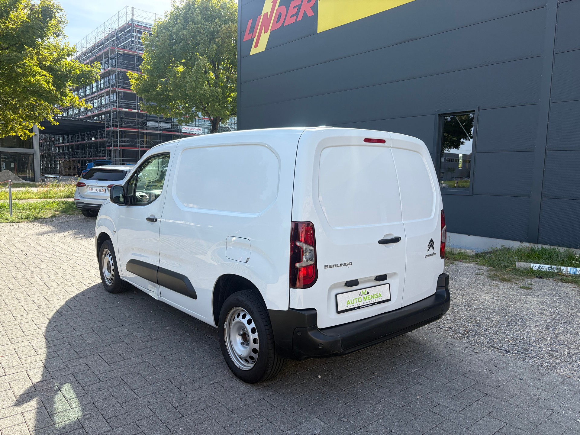CITROEN Berlingo Van 1.5 Blue HDi 130 s/s Club EAT8 1000kg-image-6