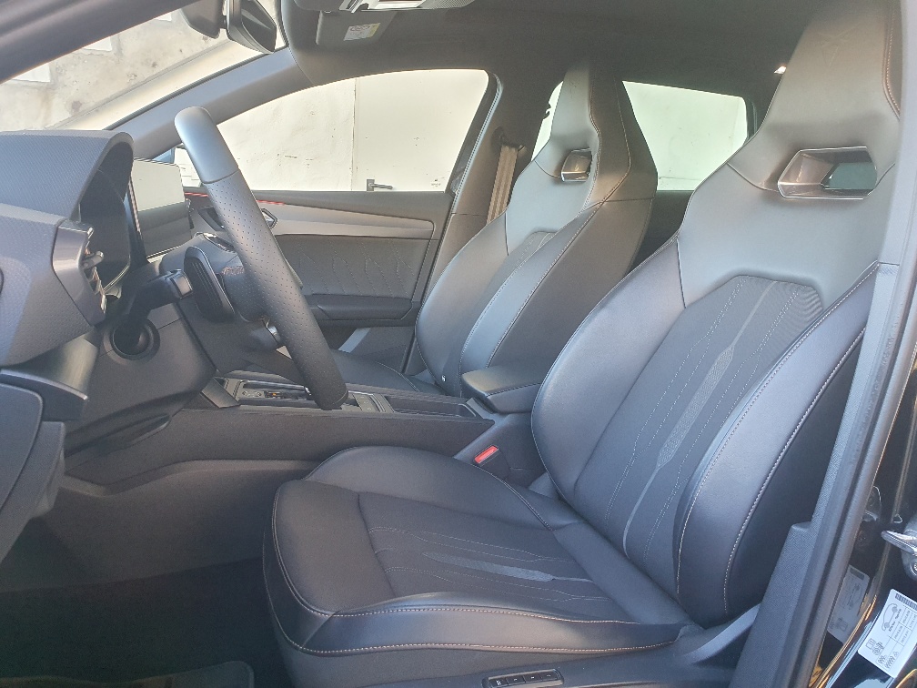CUPRA LEON ST 1.4 e-HYBRID pHEV DSG-image-6