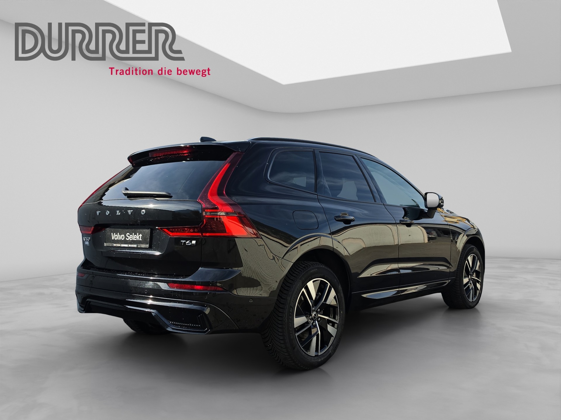 VOLVO XC60 2.0 T6 TE Plus Dark eAWD-showroom-element-3