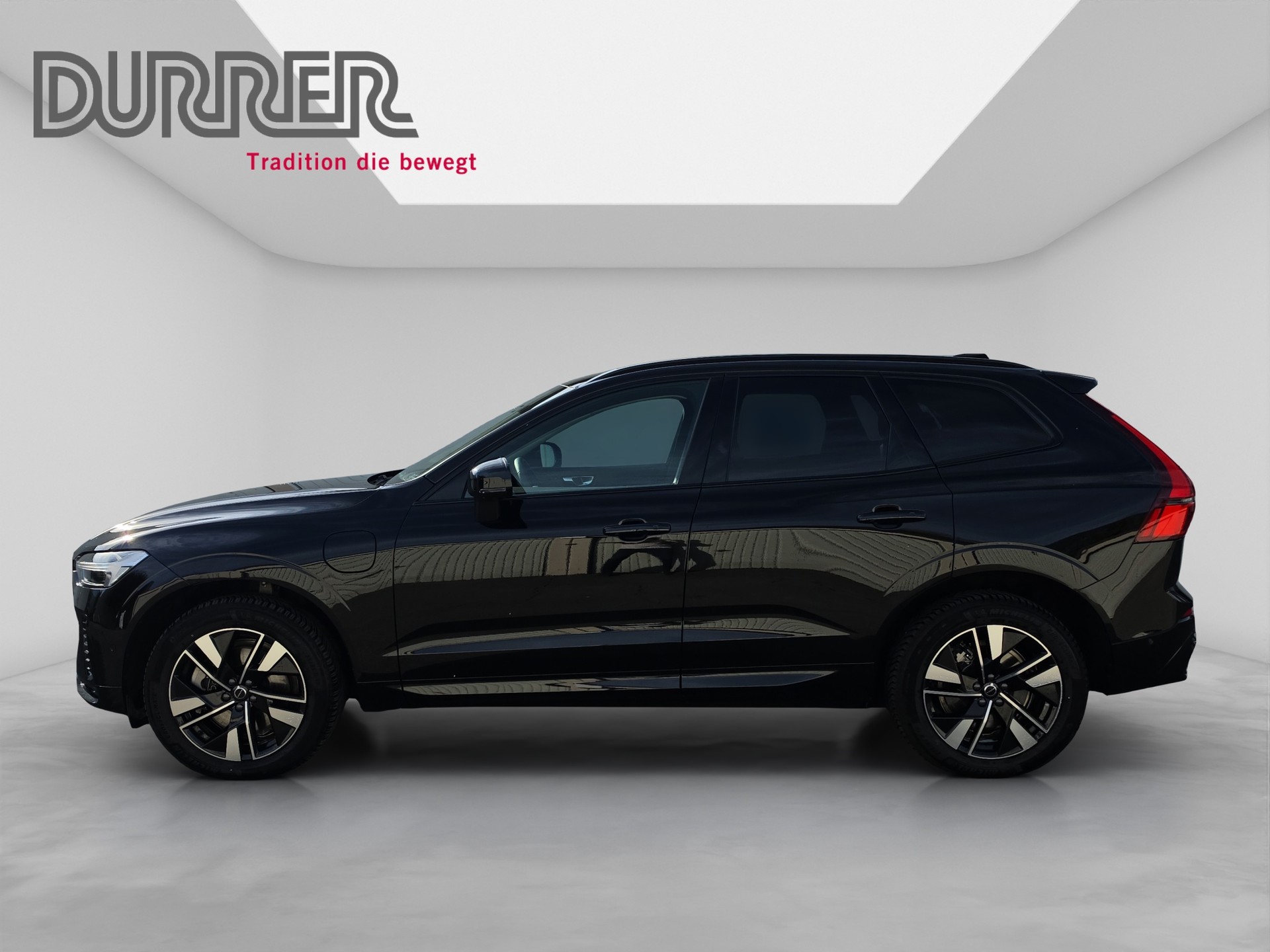 VOLVO XC60 2.0 T6 TE Plus Dark eAWD-showroom-element-1