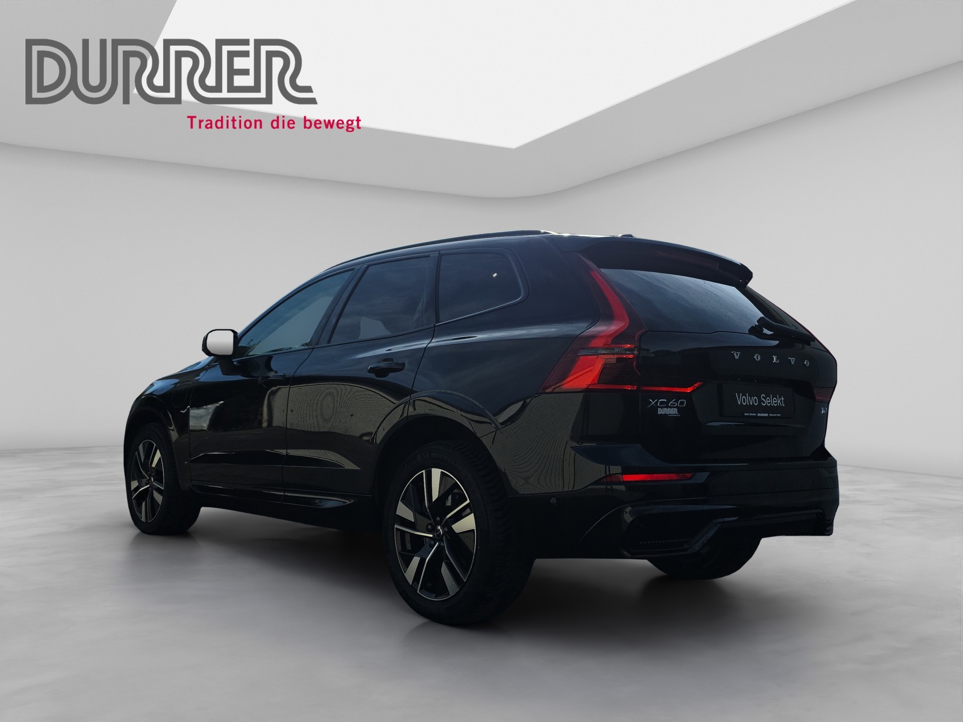 VOLVO XC60 2.0 T6 TE Plus Dark eAWD-showroom-element-2