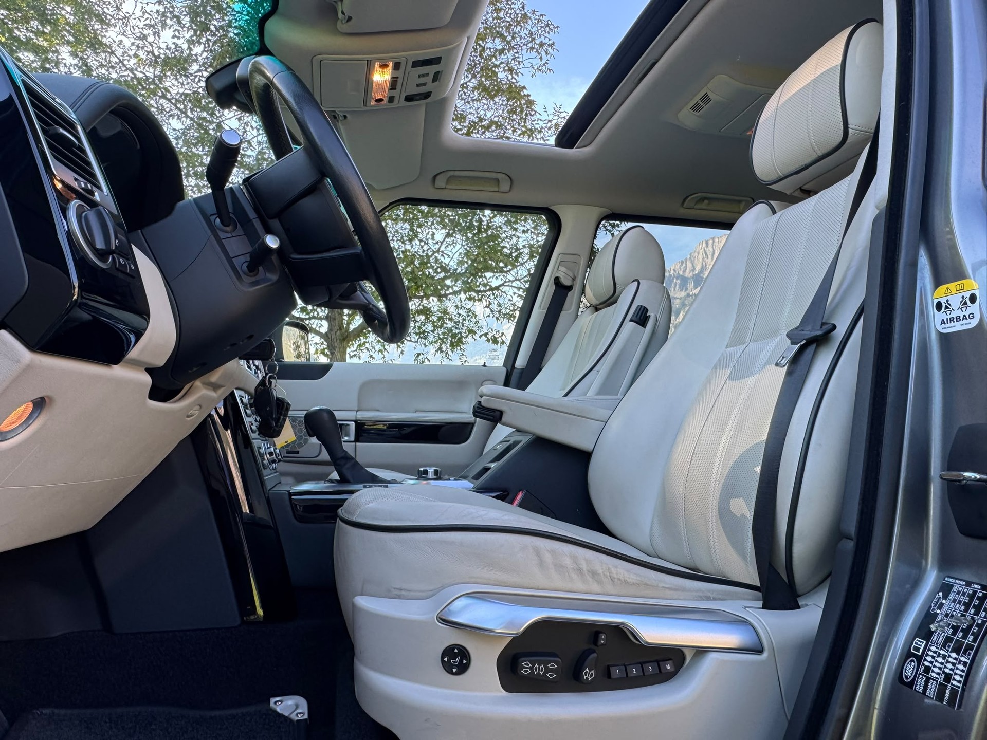 LAND ROVER Range Rover 3.6 d Vogue Automatic-image-18