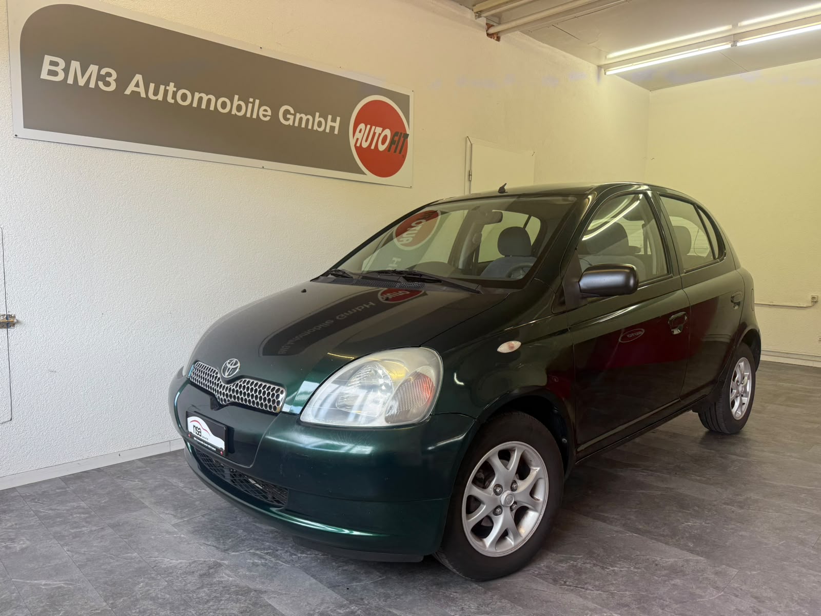 TOYOTA Yaris 1.3 Linea Sol-image-0