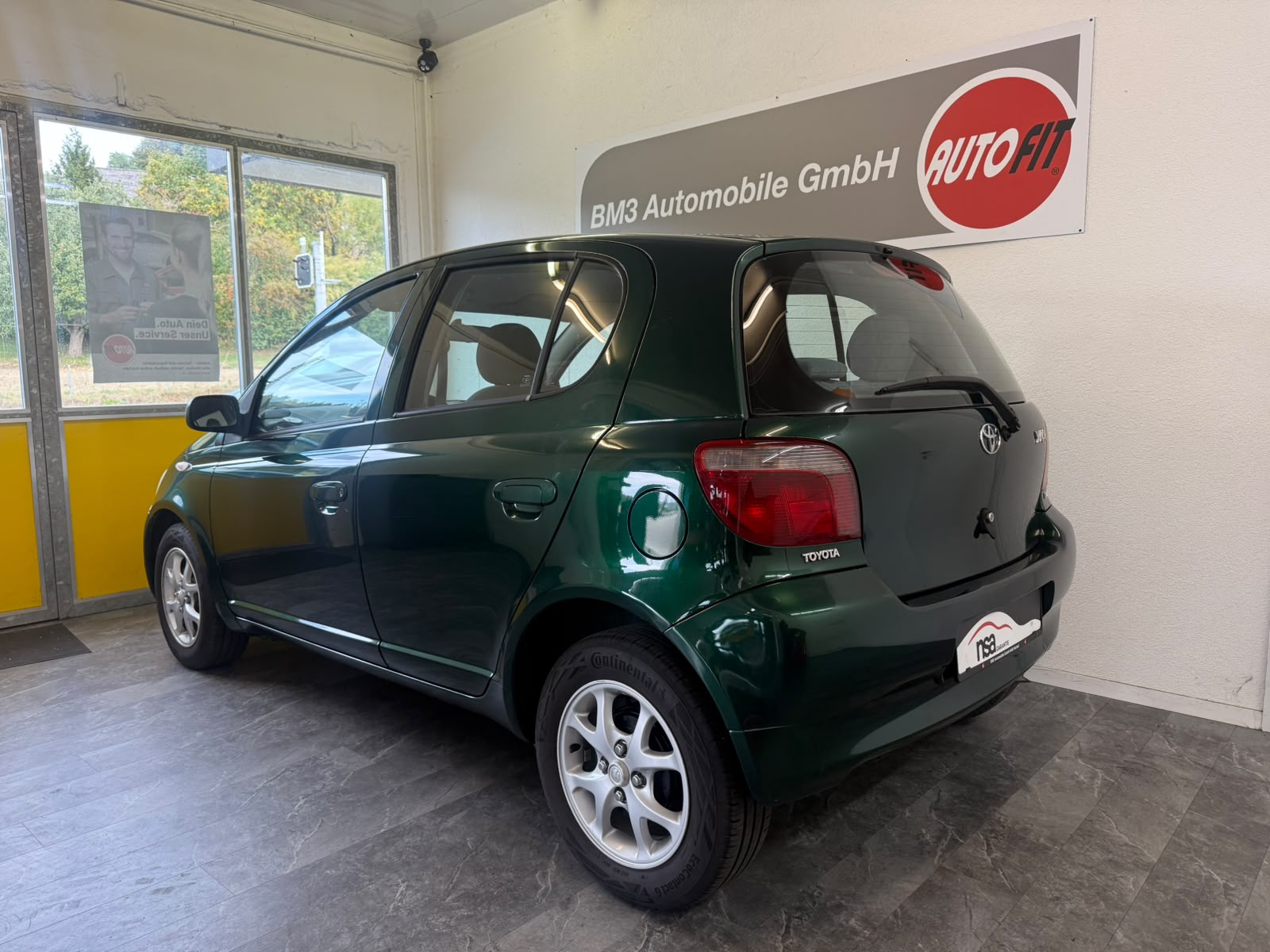 TOYOTA Yaris 1.3 Linea Sol-image-2