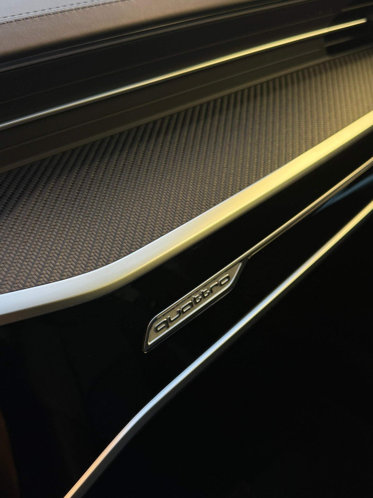 AUDI RS6 Avant 4.0 TFSI V8 Performance quattro-image-20