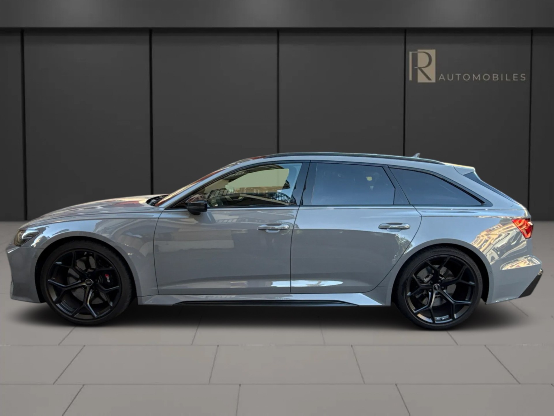 AUDI RS6 Avant 4.0 TFSI V8 Performance quattro-image-7