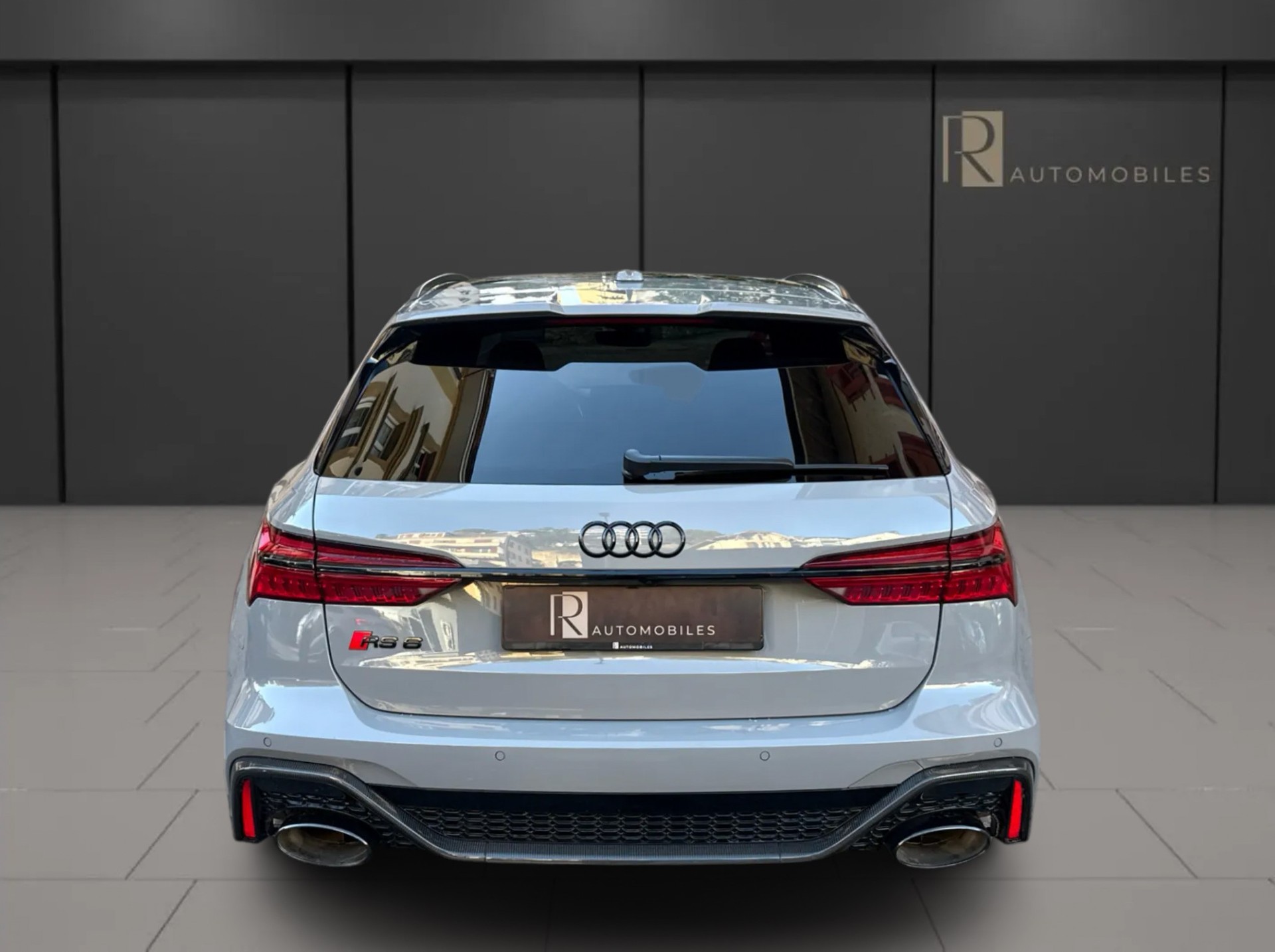 AUDI RS6 Avant 4.0 TFSI V8 Performance quattro-image-5