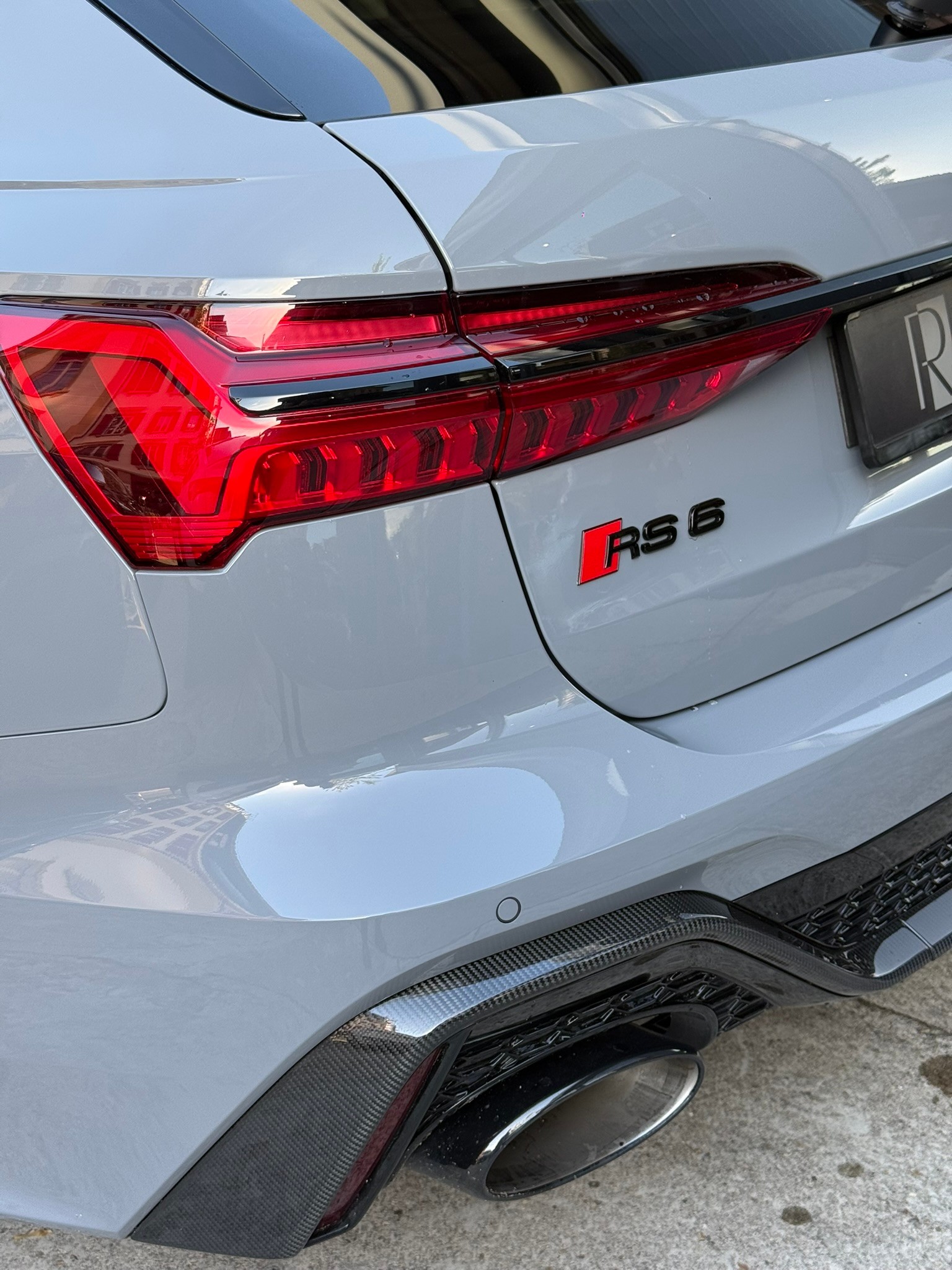 AUDI RS6 Avant 4.0 TFSI V8 Performance quattro-image-27