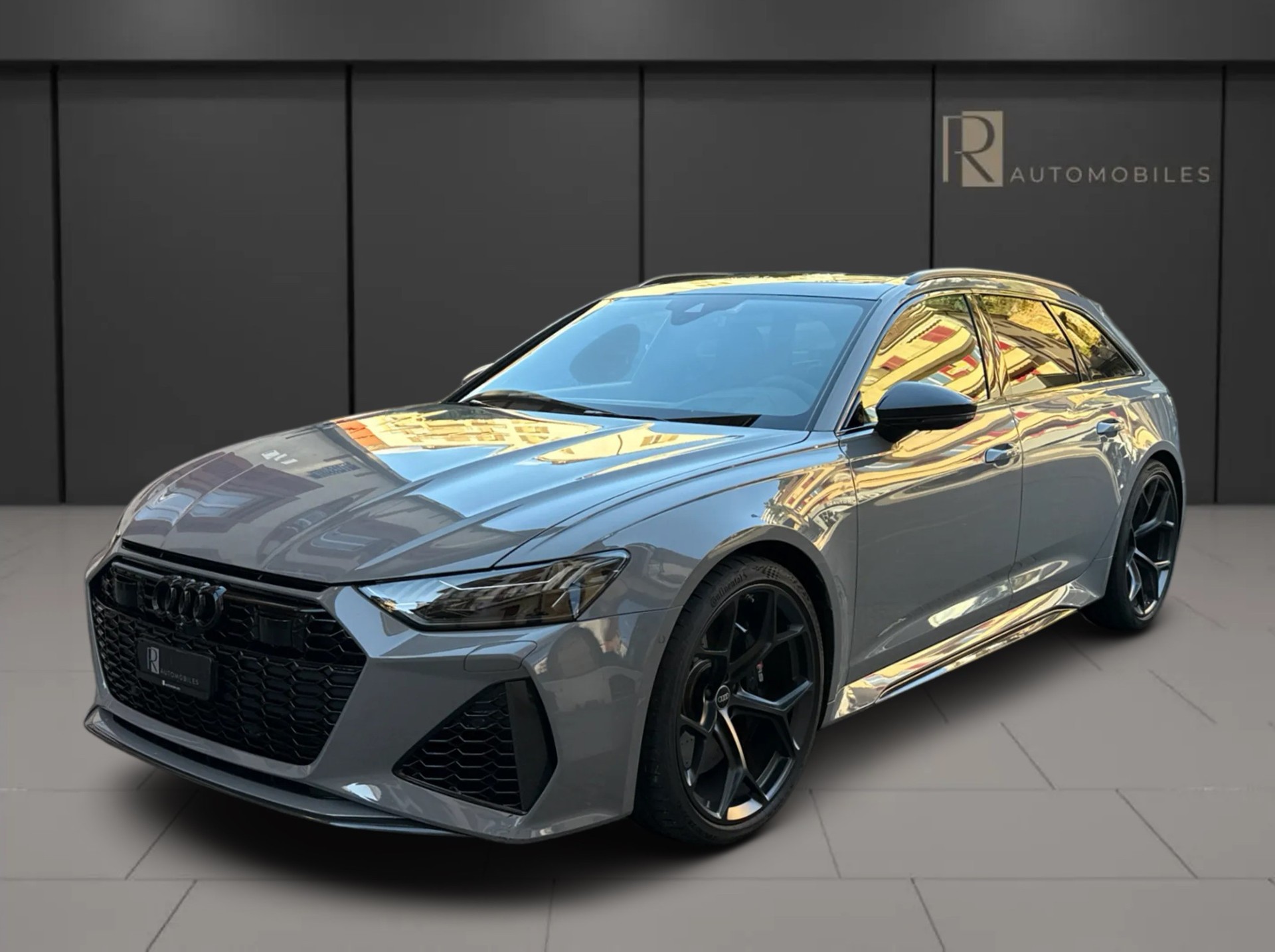 AUDI RS6 Avant 4.0 TFSI V8 Performance quattro-image-4