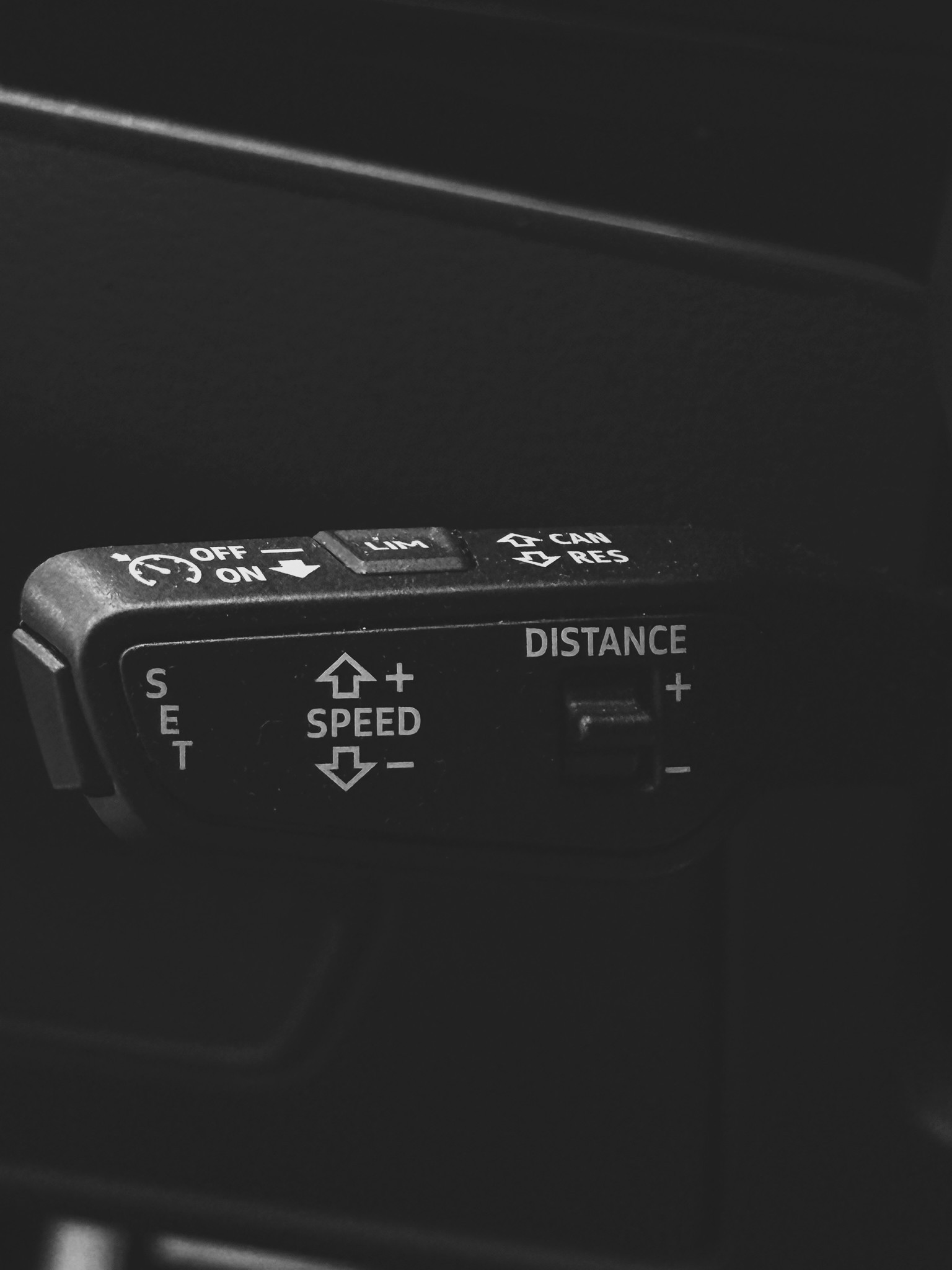 AUDI RS6 Avant 4.0 TFSI V8 Performance quattro-image-16