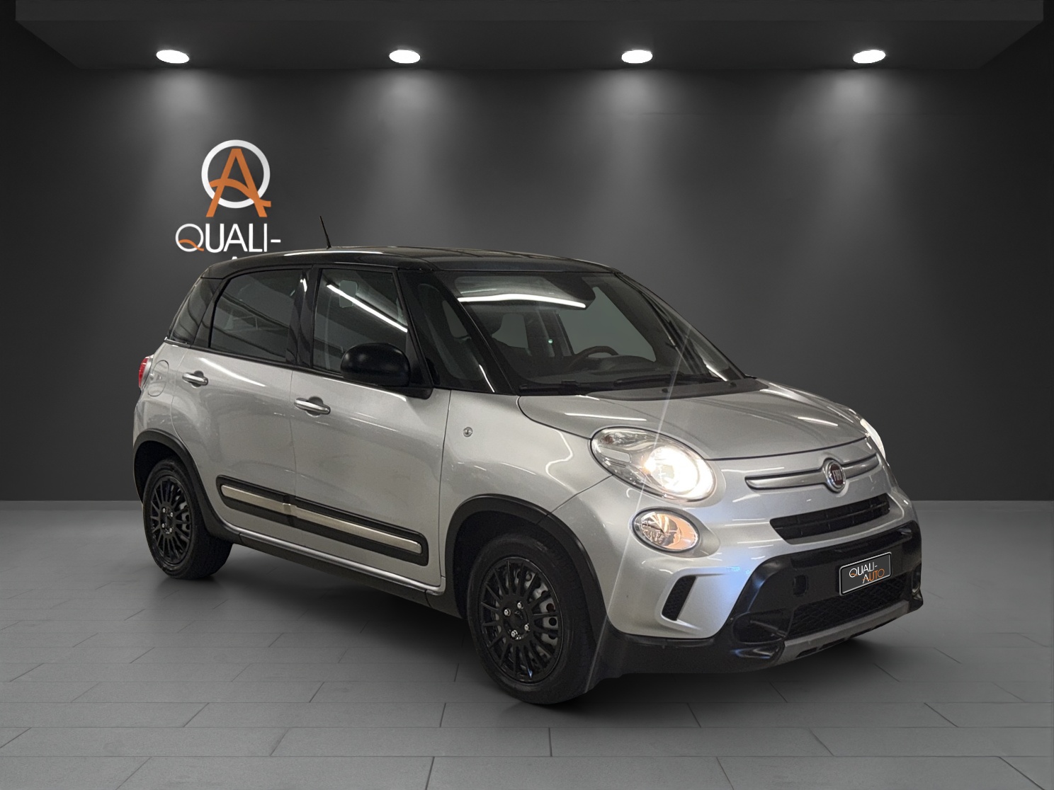 FIAT 500L 1.6 JTD Trekking Line-image-0