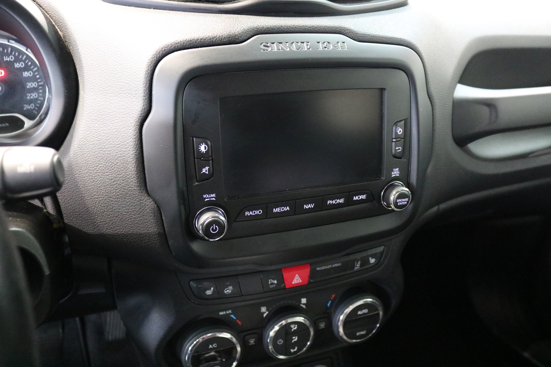 JEEP Renegade 2.0 CRD Limited AWD + Low Range 9ATX-image-41