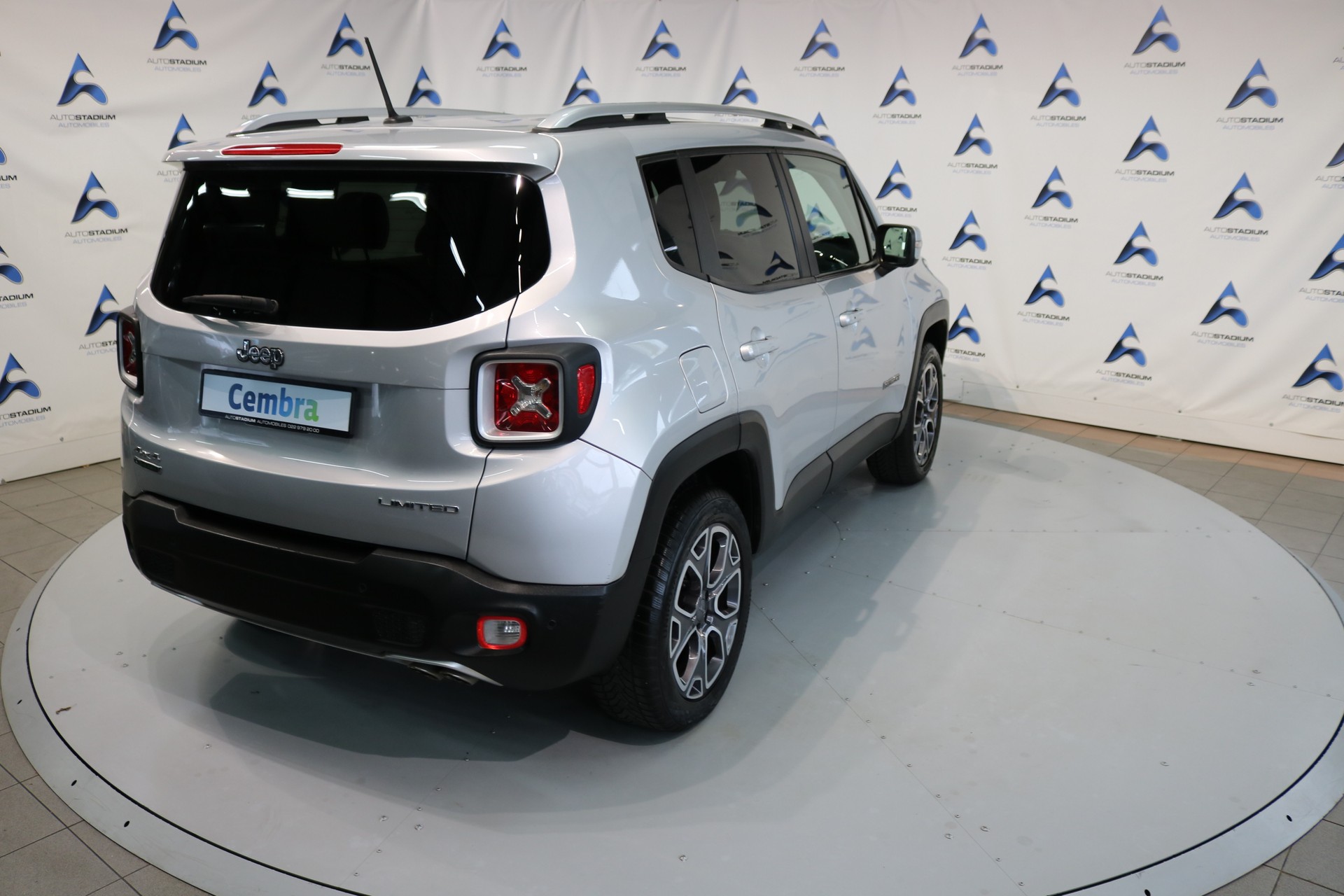JEEP Renegade 2.0 CRD Limited AWD + Low Range 9ATX-image-21