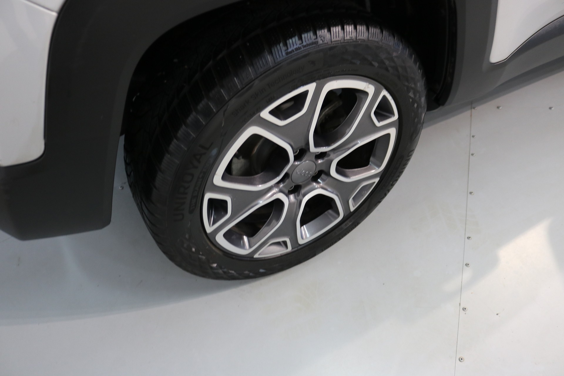 JEEP Renegade 2.0 CRD Limited AWD + Low Range 9ATX-image-31