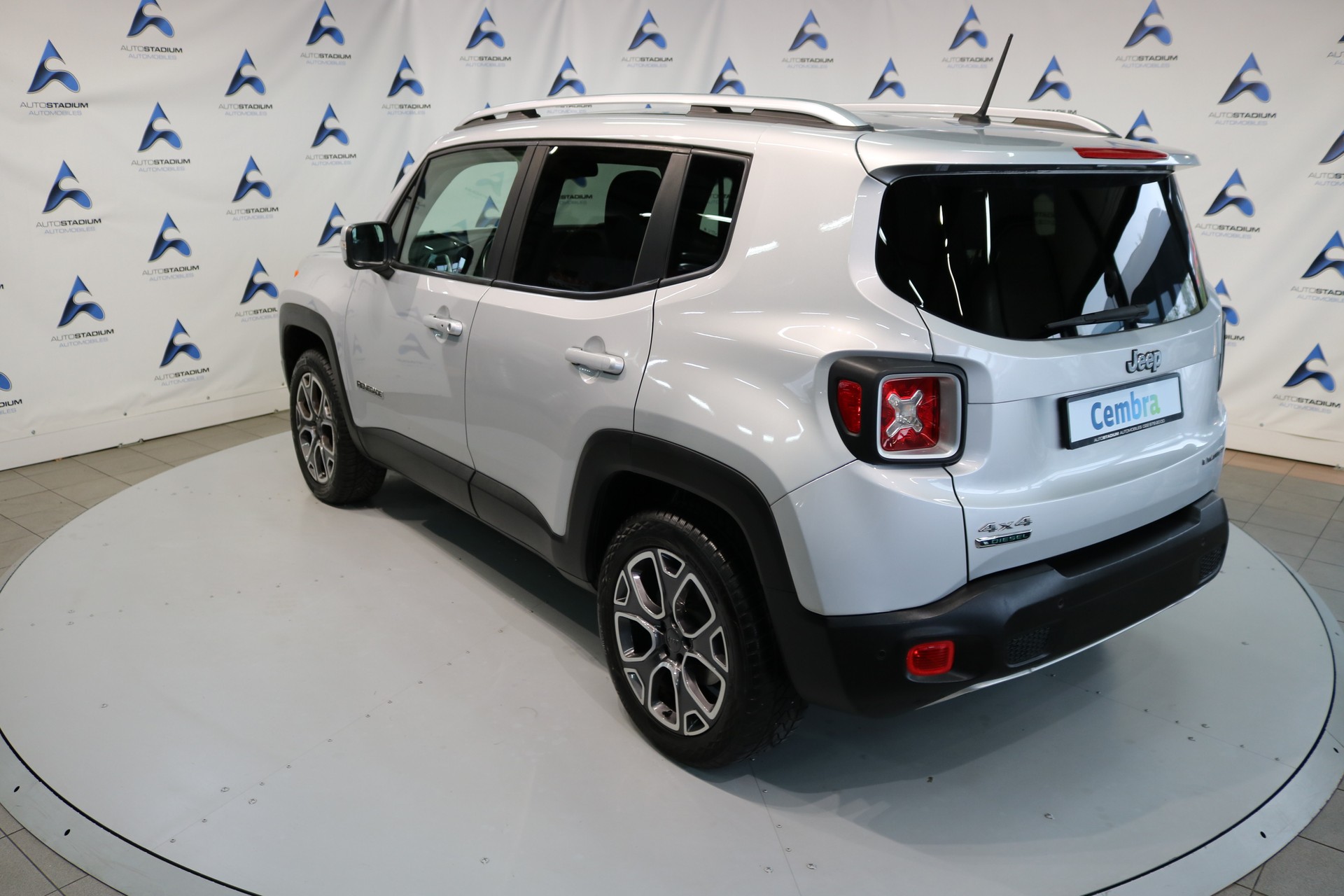 JEEP Renegade 2.0 CRD Limited AWD + Low Range 9ATX-image-18
