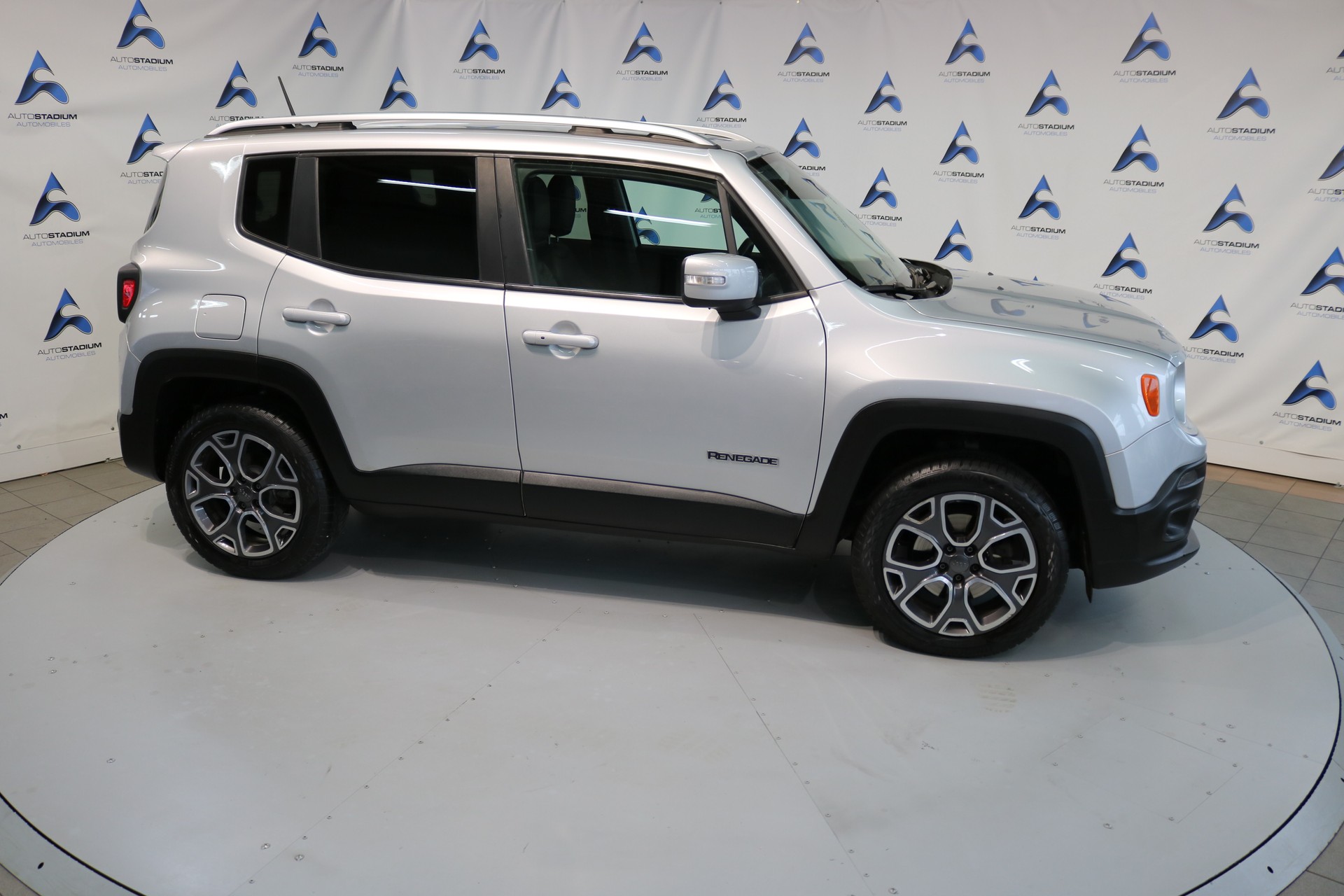 JEEP Renegade 2.0 CRD Limited AWD + Low Range 9ATX-image-26