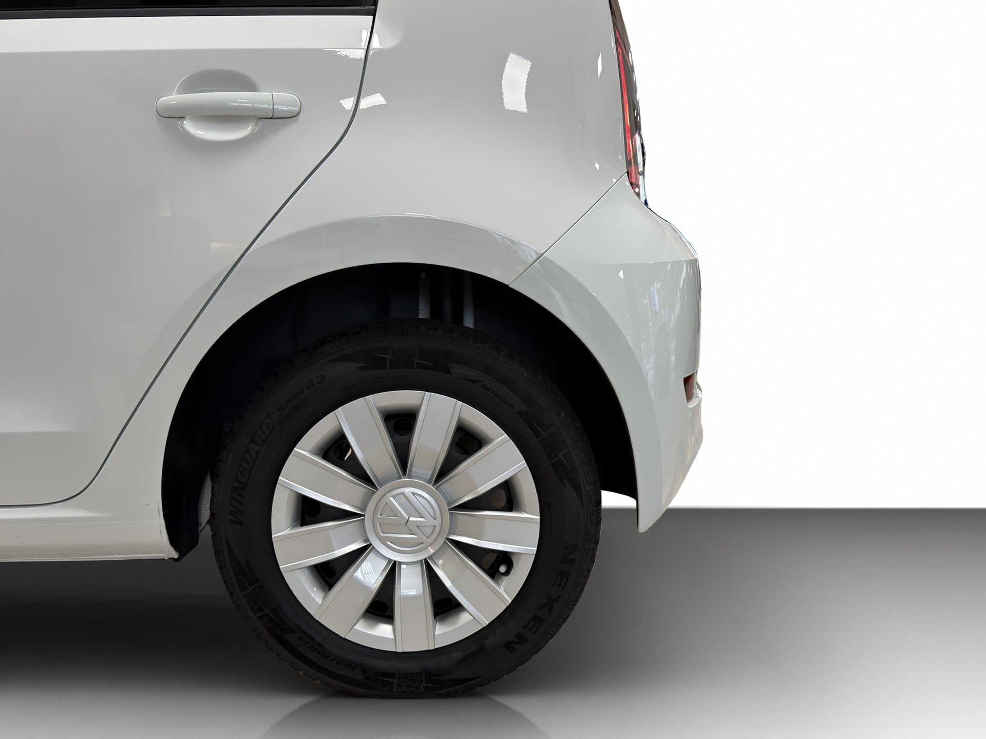 VW e-Up-image-15