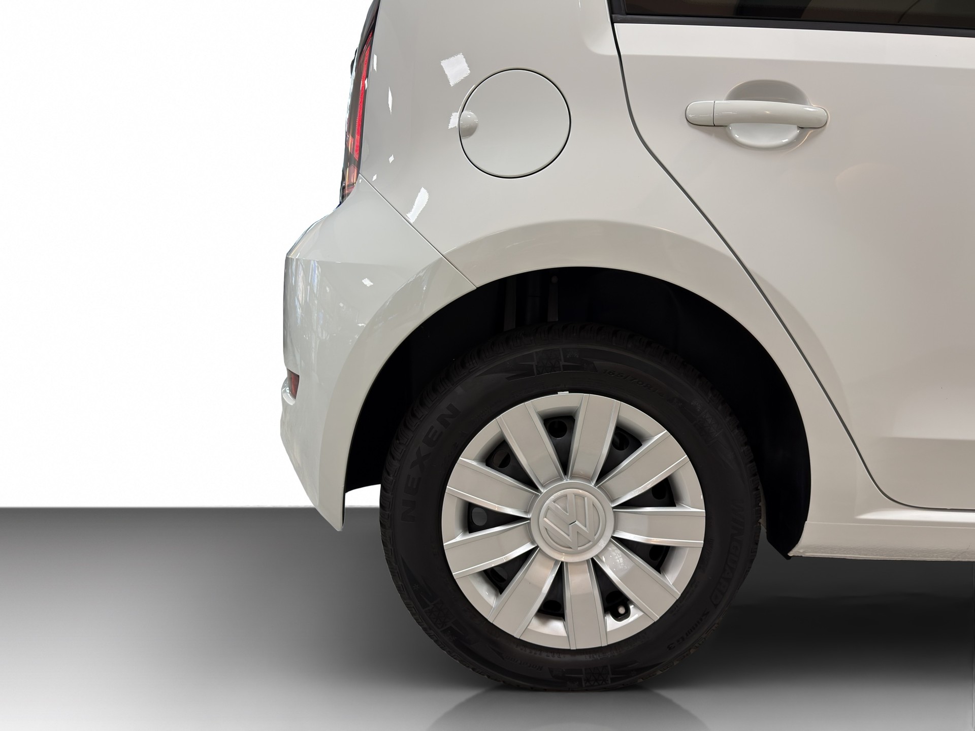 VW e-Up-image-11