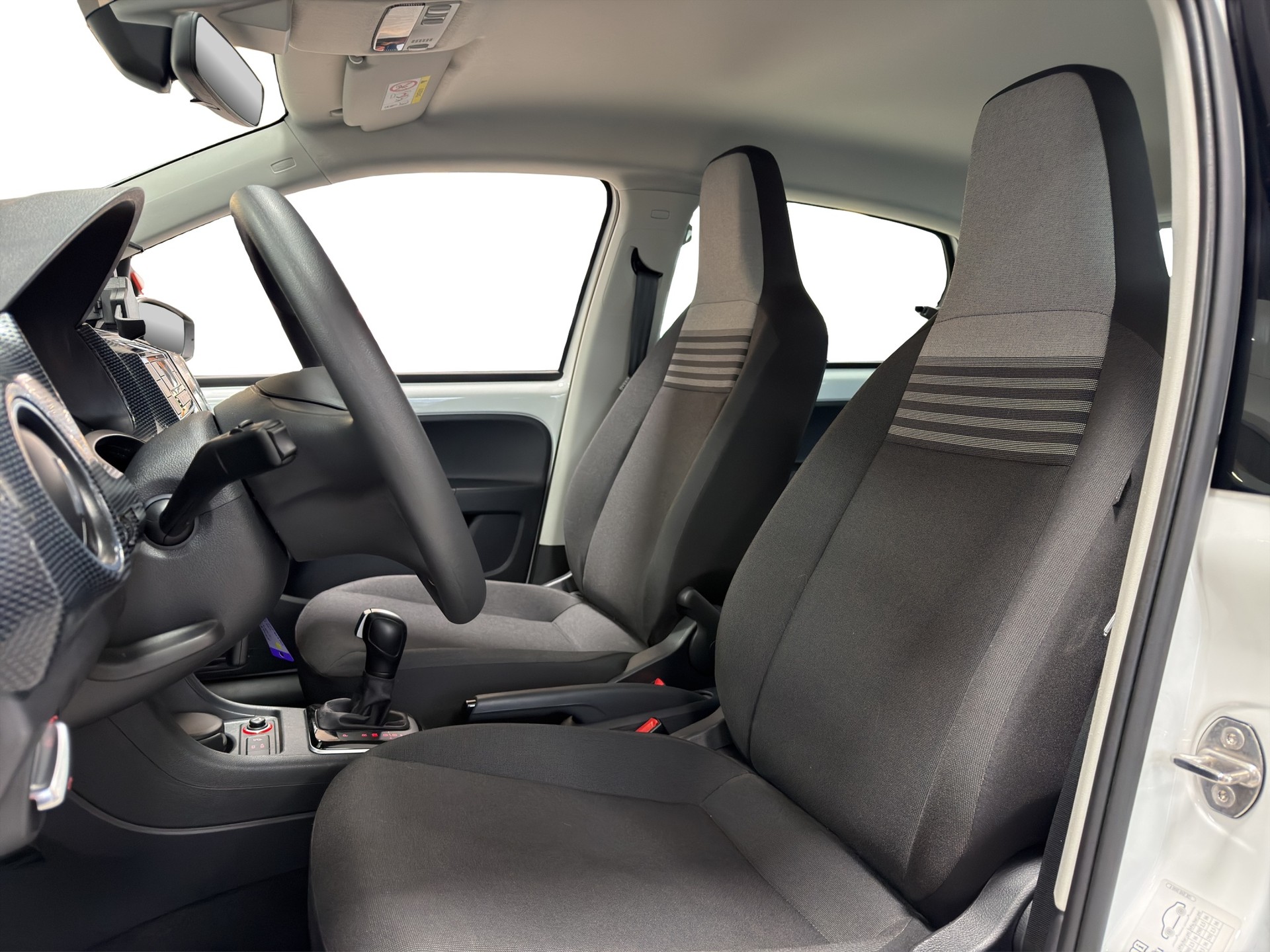 VW e-Up-image-21