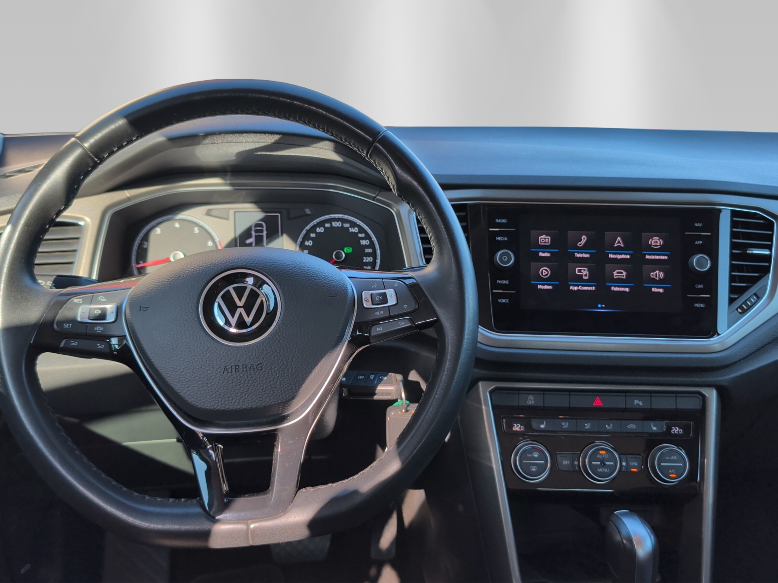 VW T-Roc 2.0 TSI Advance DSG 4Motion-image-9