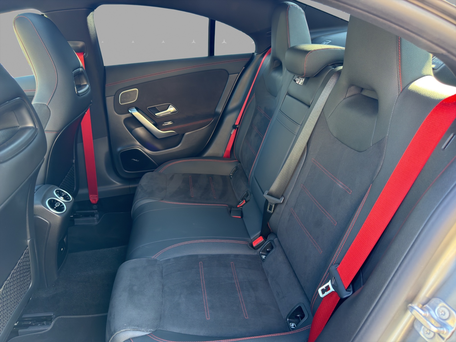 MERCEDES-BENZ CLA 35 AMG 4Matic 8G-DCT-image-13