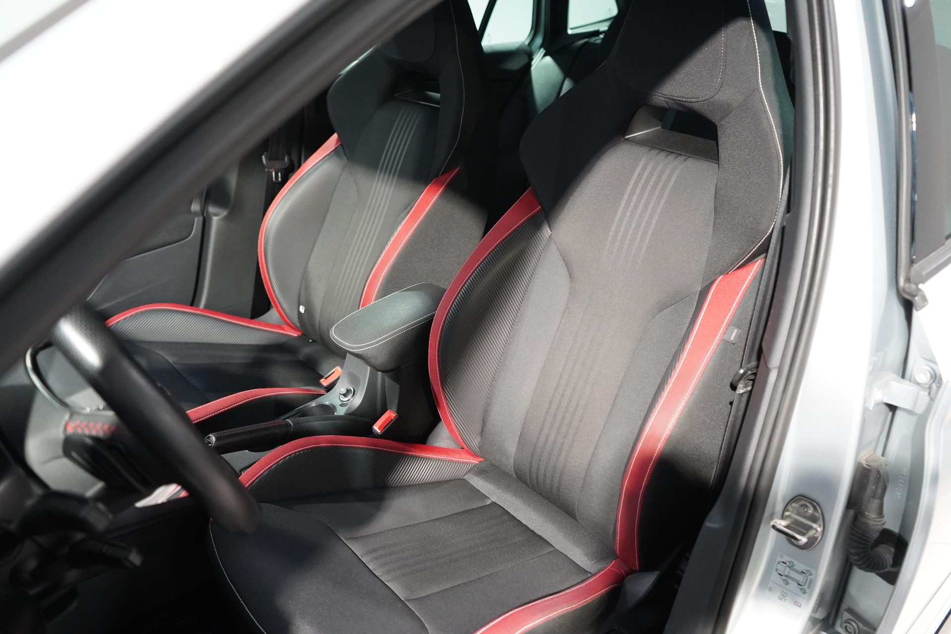 SKODA Scala 1.0 TSI 110 Monte Carlo DSG-image-6