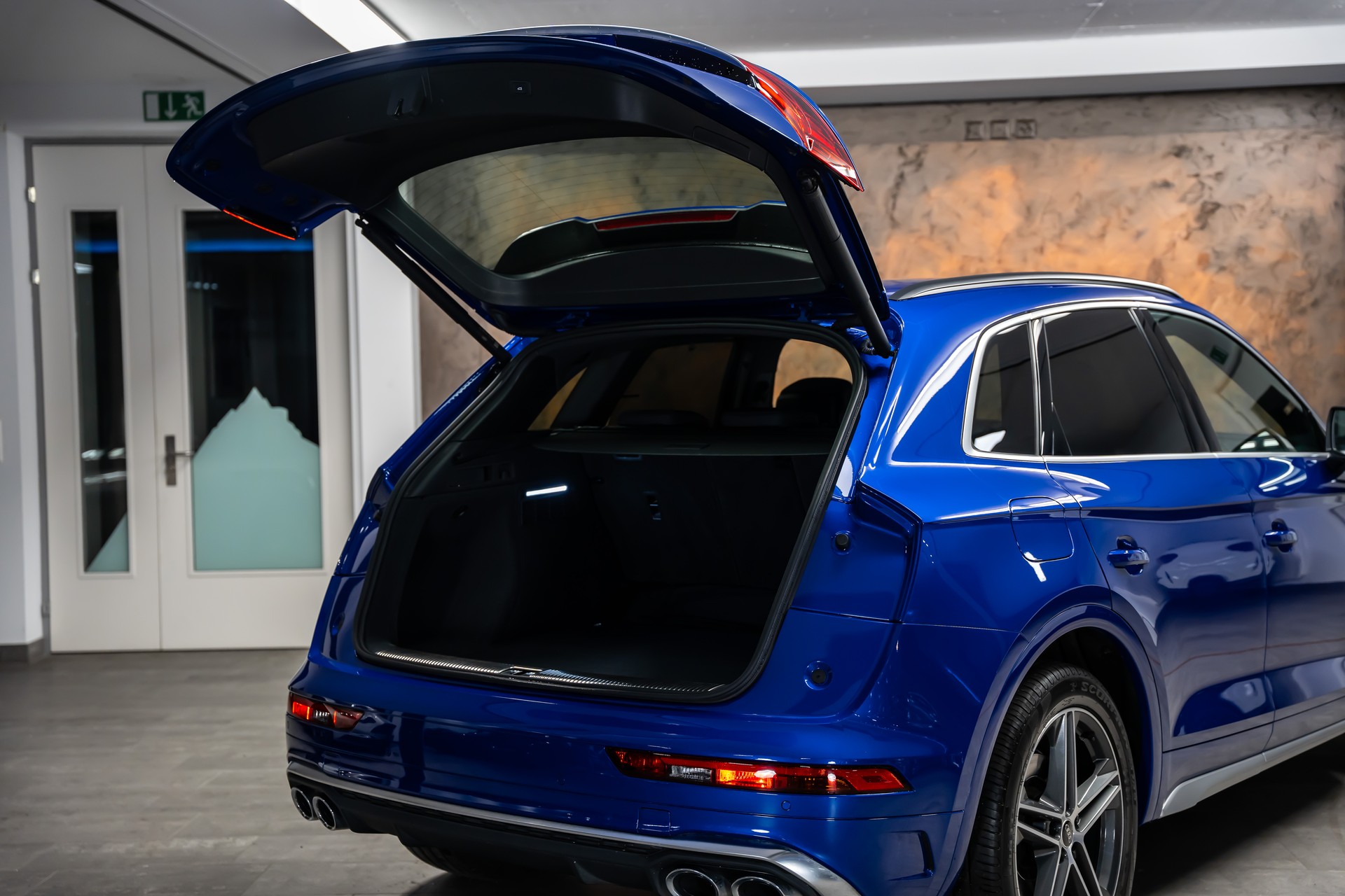AUDI SQ5 TDI quattro tiptronic *Facelift*Matrix-LED*Fahrassist*R-Kamera*-image-8