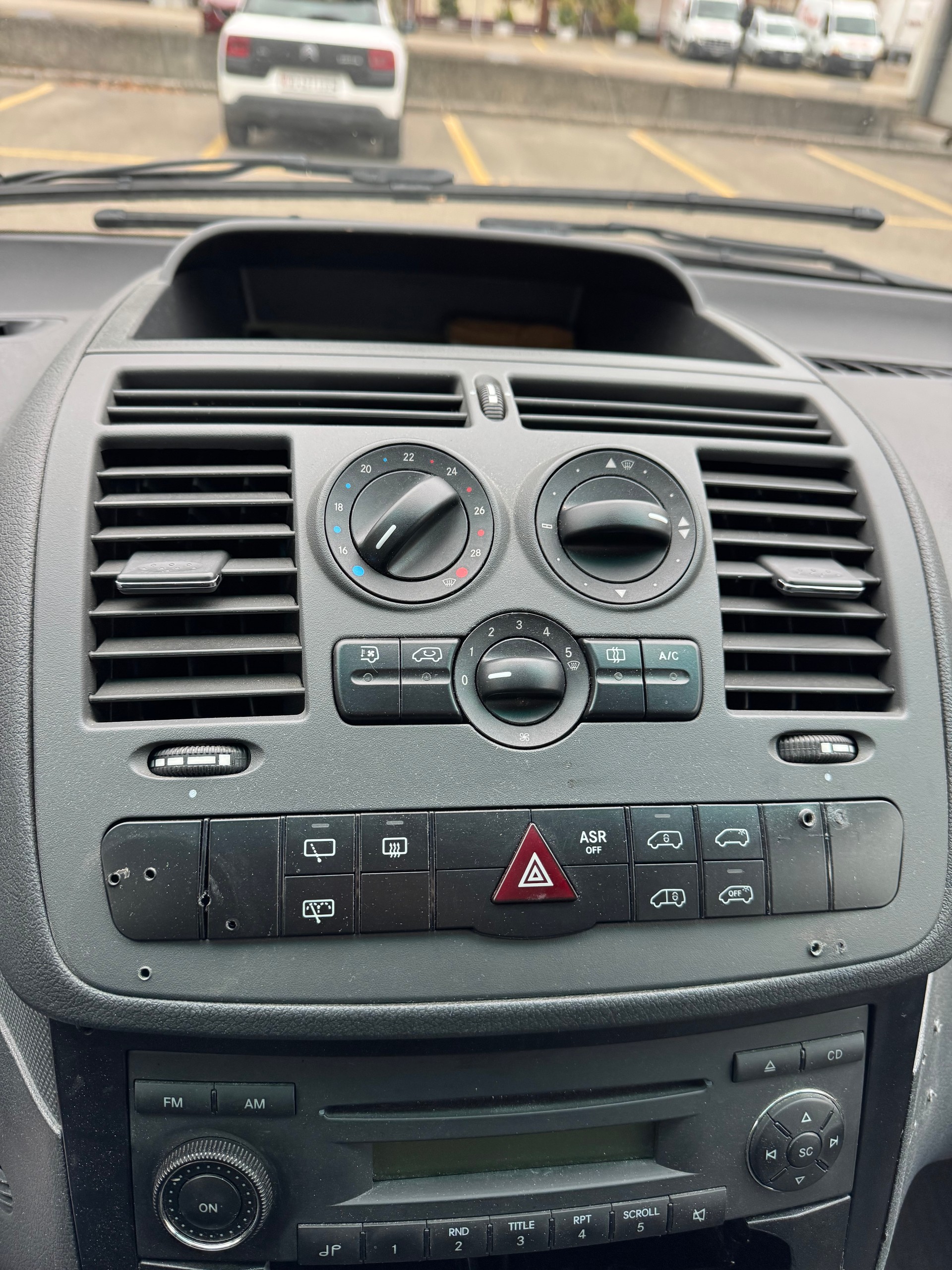 MERCEDES-BENZ Vito 116 CDI Blue Efficiency L A-image-14
