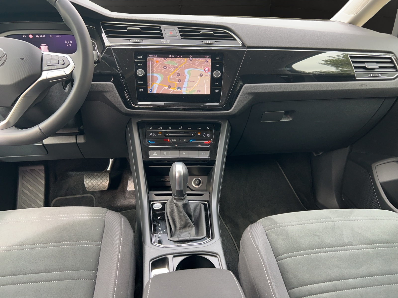 VW Touran 1.5 TSI EVO Highline DSG-image-13