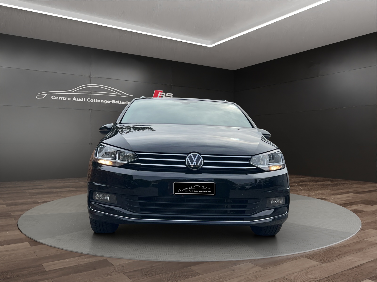 VW Touran 1.5 TSI EVO Highline DSG-image-1