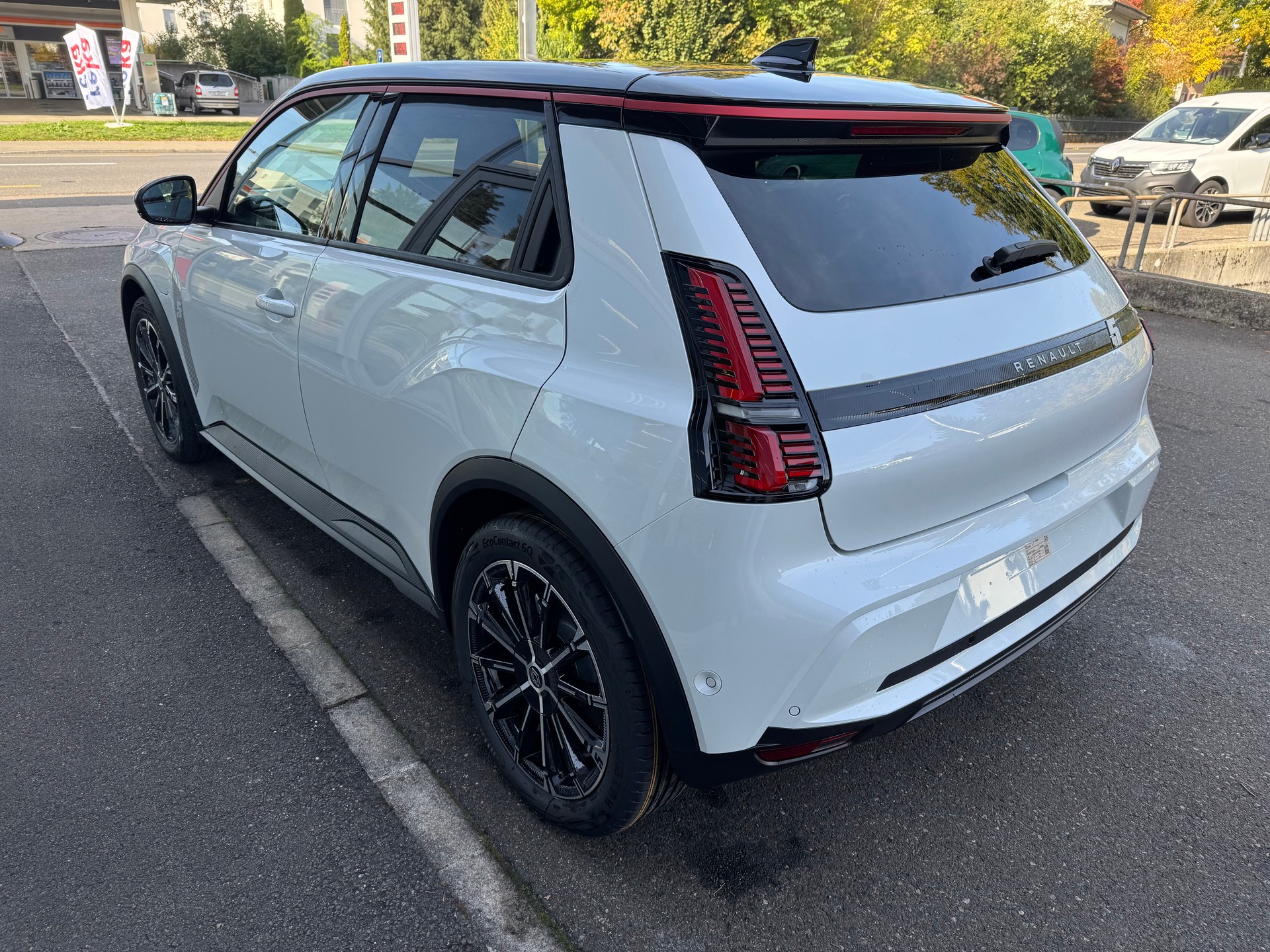 RENAULT R5 E-Tech Comfort Range 52 kWh Techno-image-6