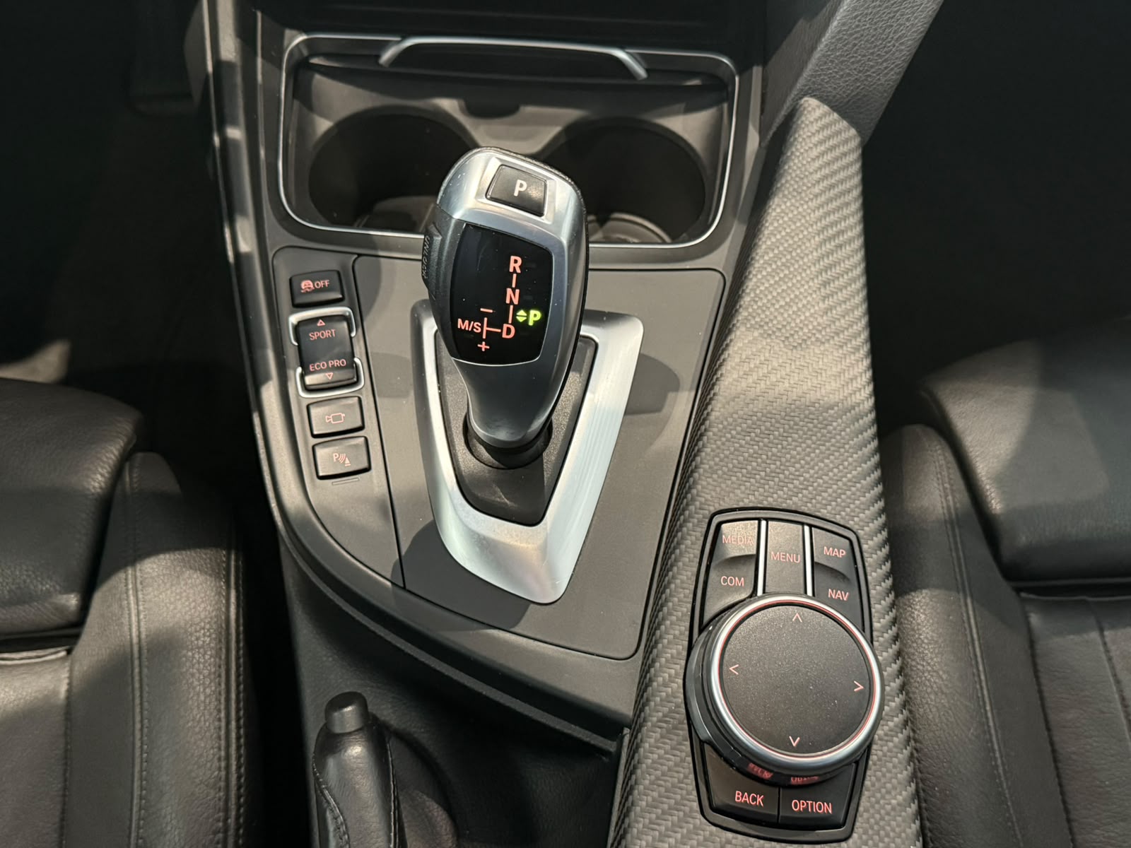 BMW 440i Gran Coupé xDrive Luxury Line Steptronic-image-16
