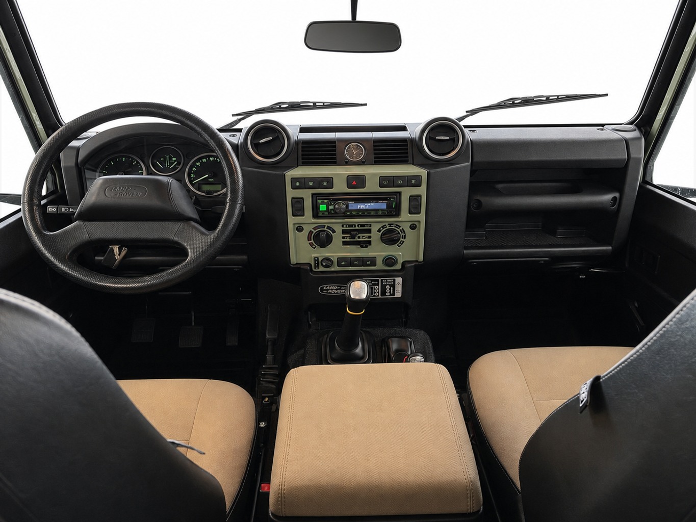LAND ROVER Defender 110 2.2 TD4 SW Heritage-image-18