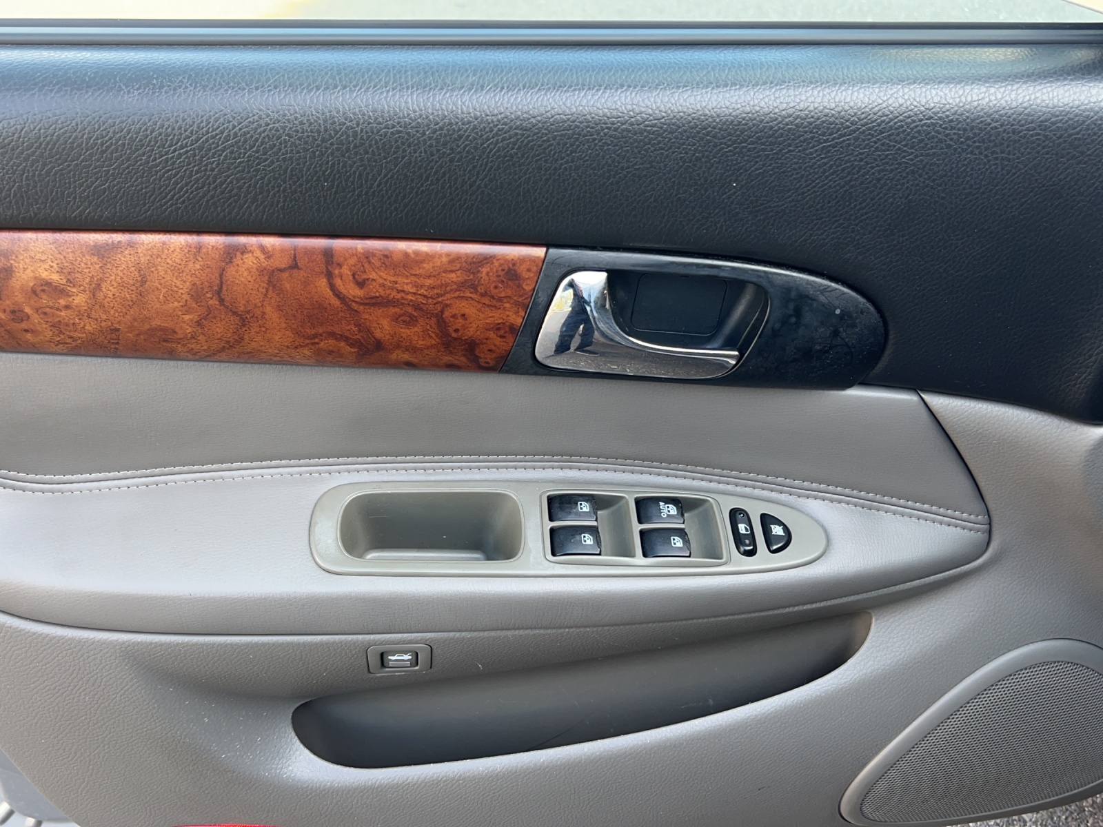 CHEVROLET Evanda 2.0 CDX-image-9