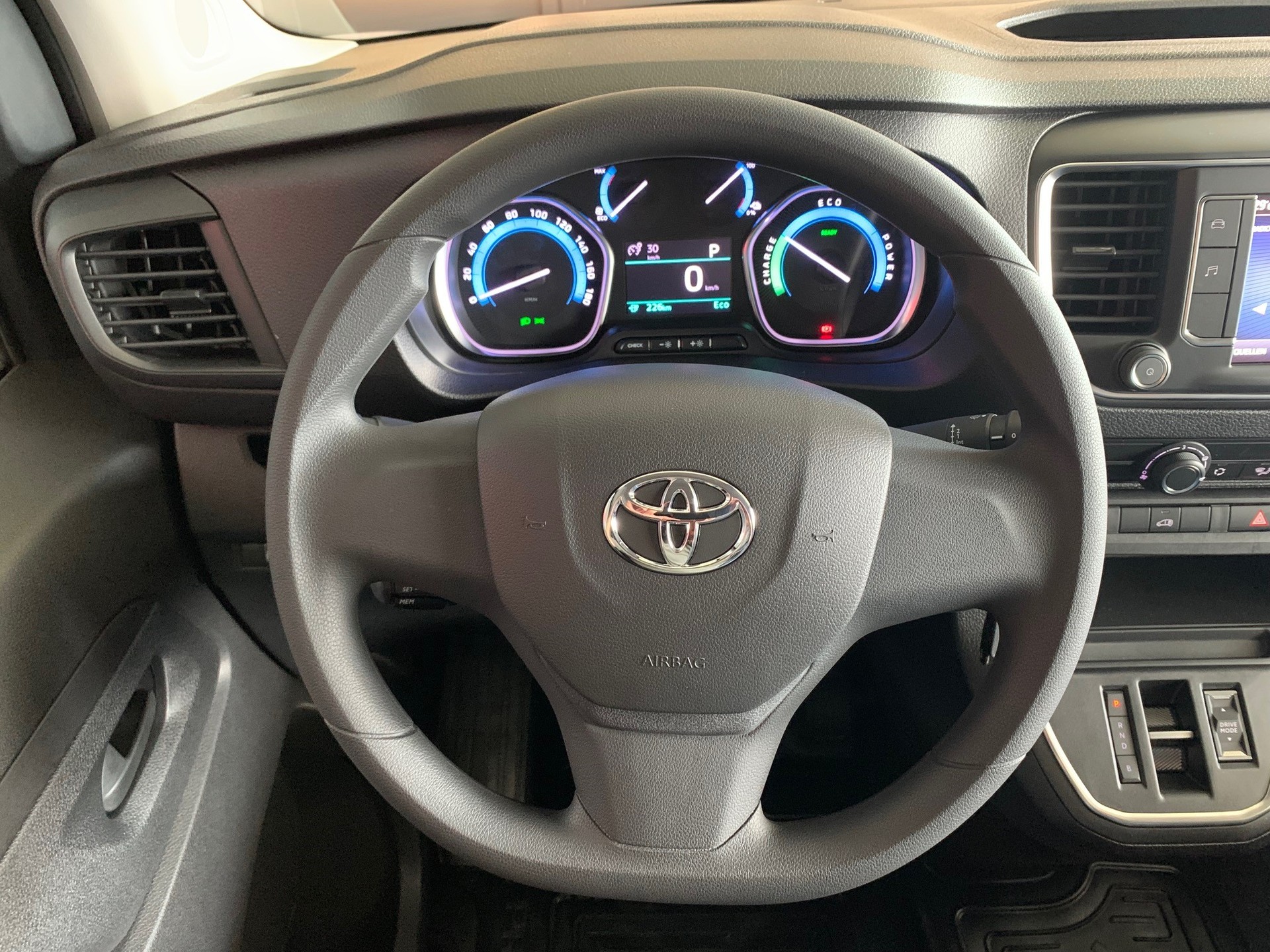 TOYOTA PROACE Van L1 50KWh Active-image-11