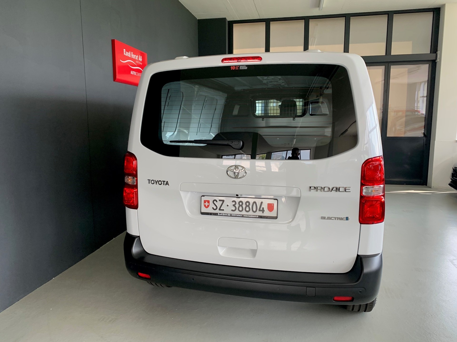 TOYOTA PROACE Van L1 50KWh Active-image-5
