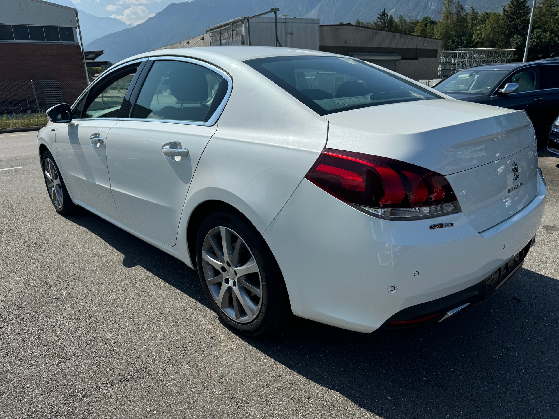 PEUGEOT 508 1.6 THP GT Line Automatic-image-5